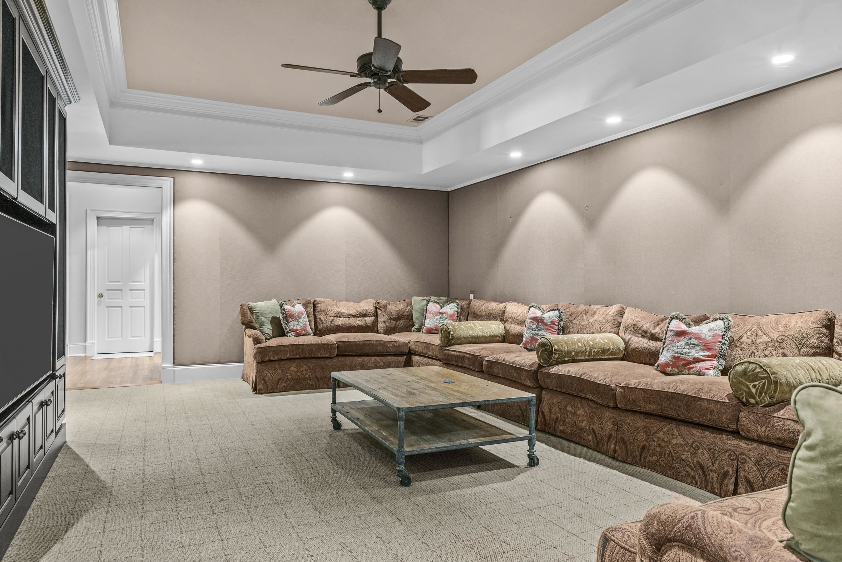 1010 CALLAHANS RIDGE