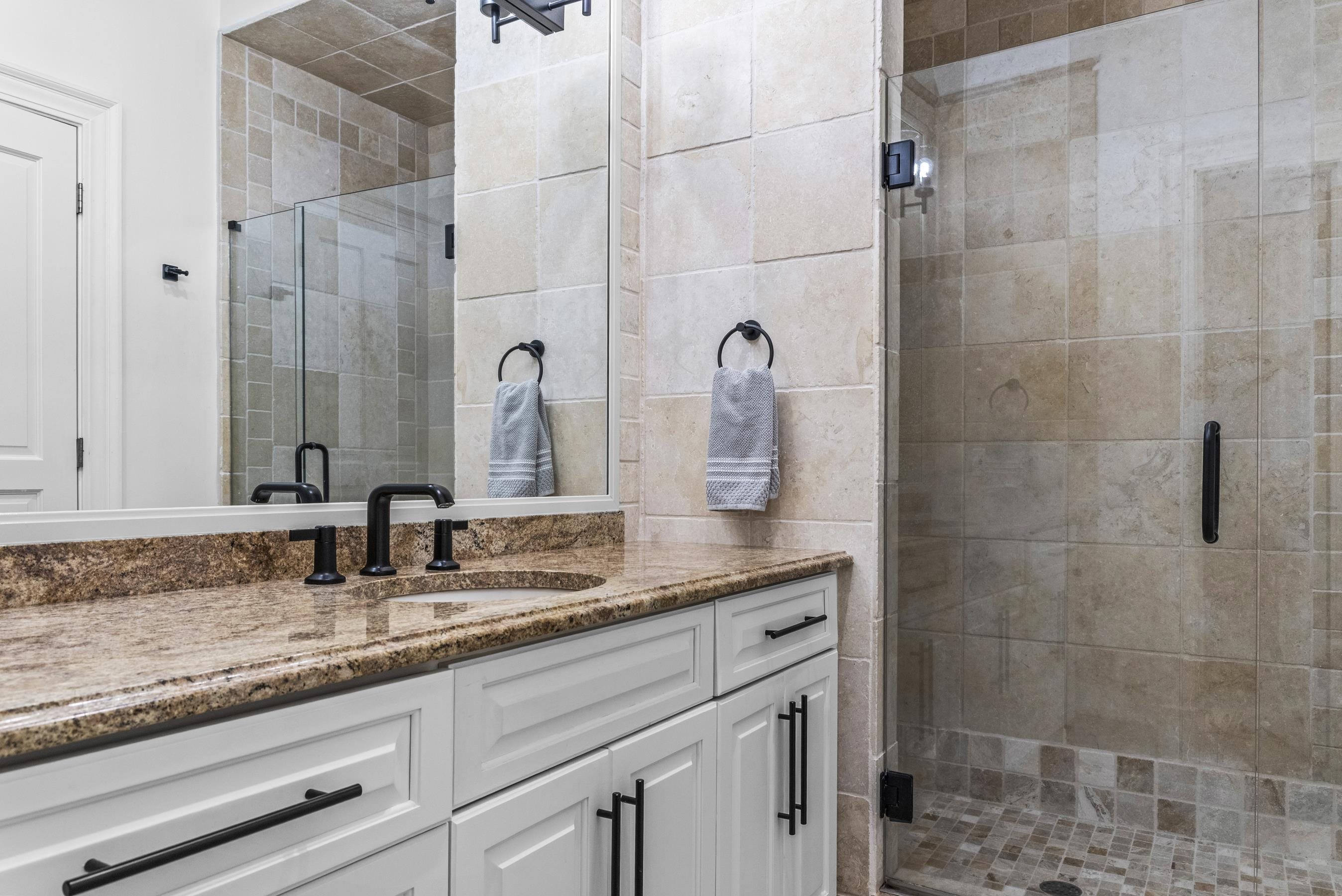 1010 CALLAHANS RIDGE