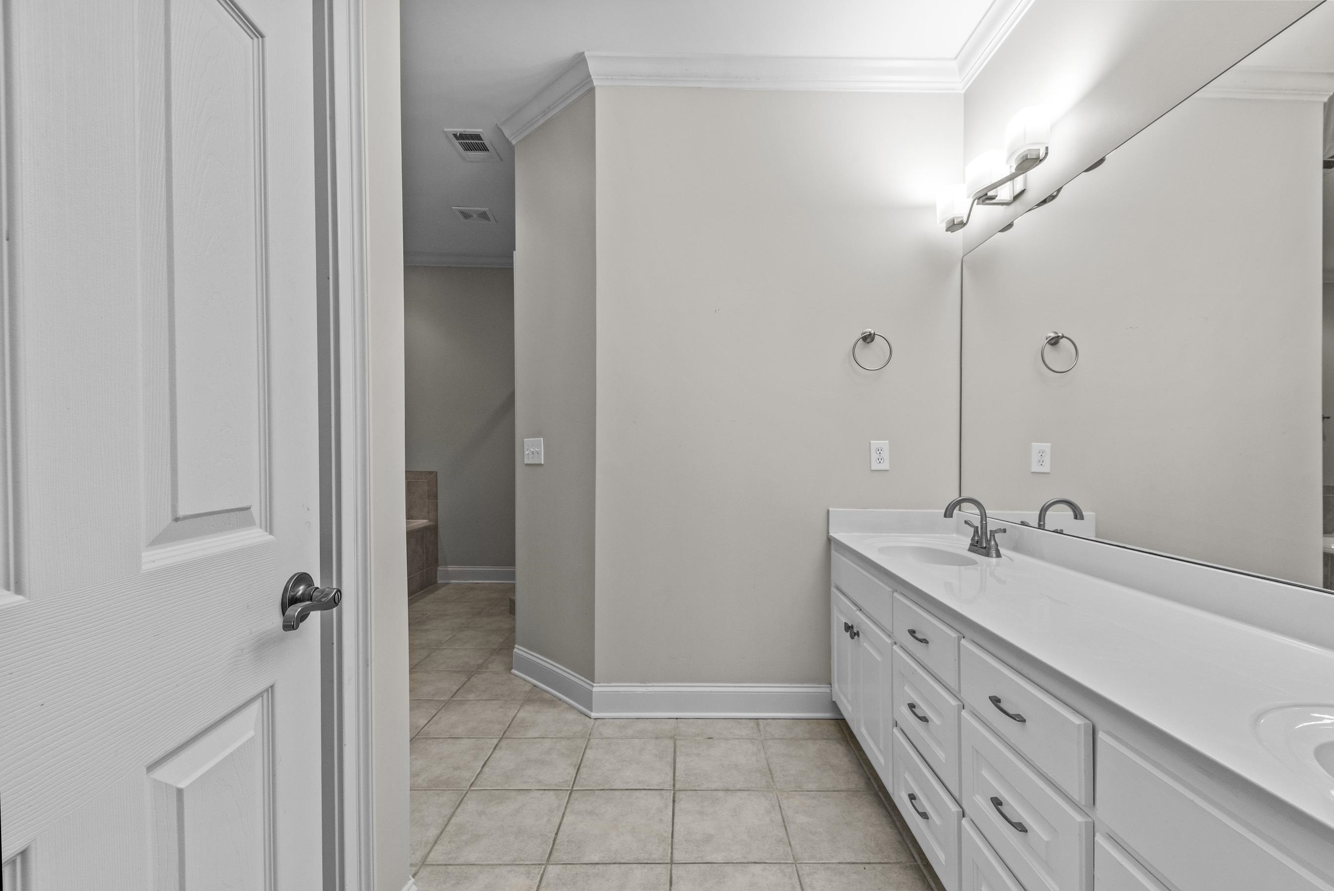 1540 VINTAGE CLUB DRIVE