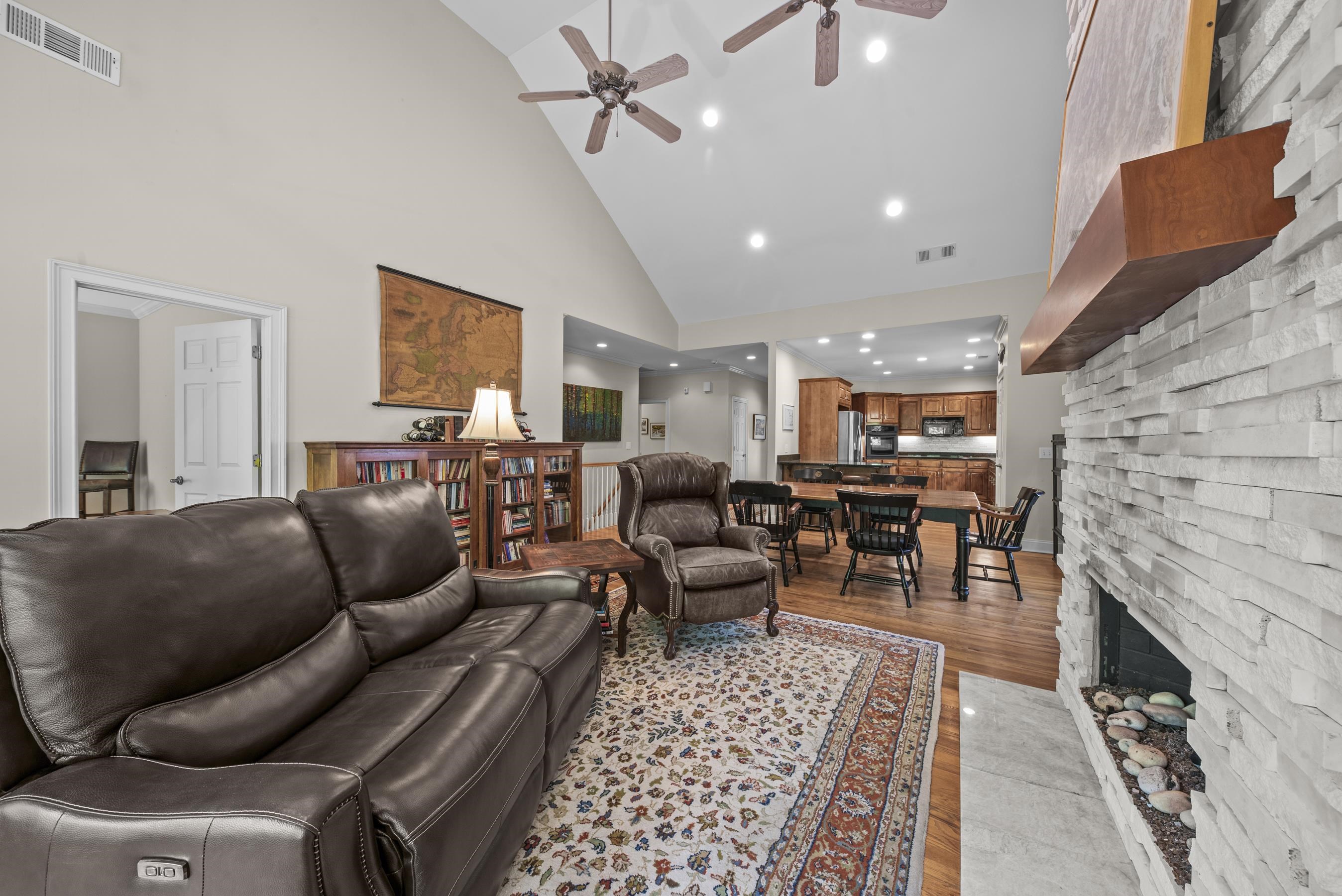 1540 VINTAGE CLUB DRIVE