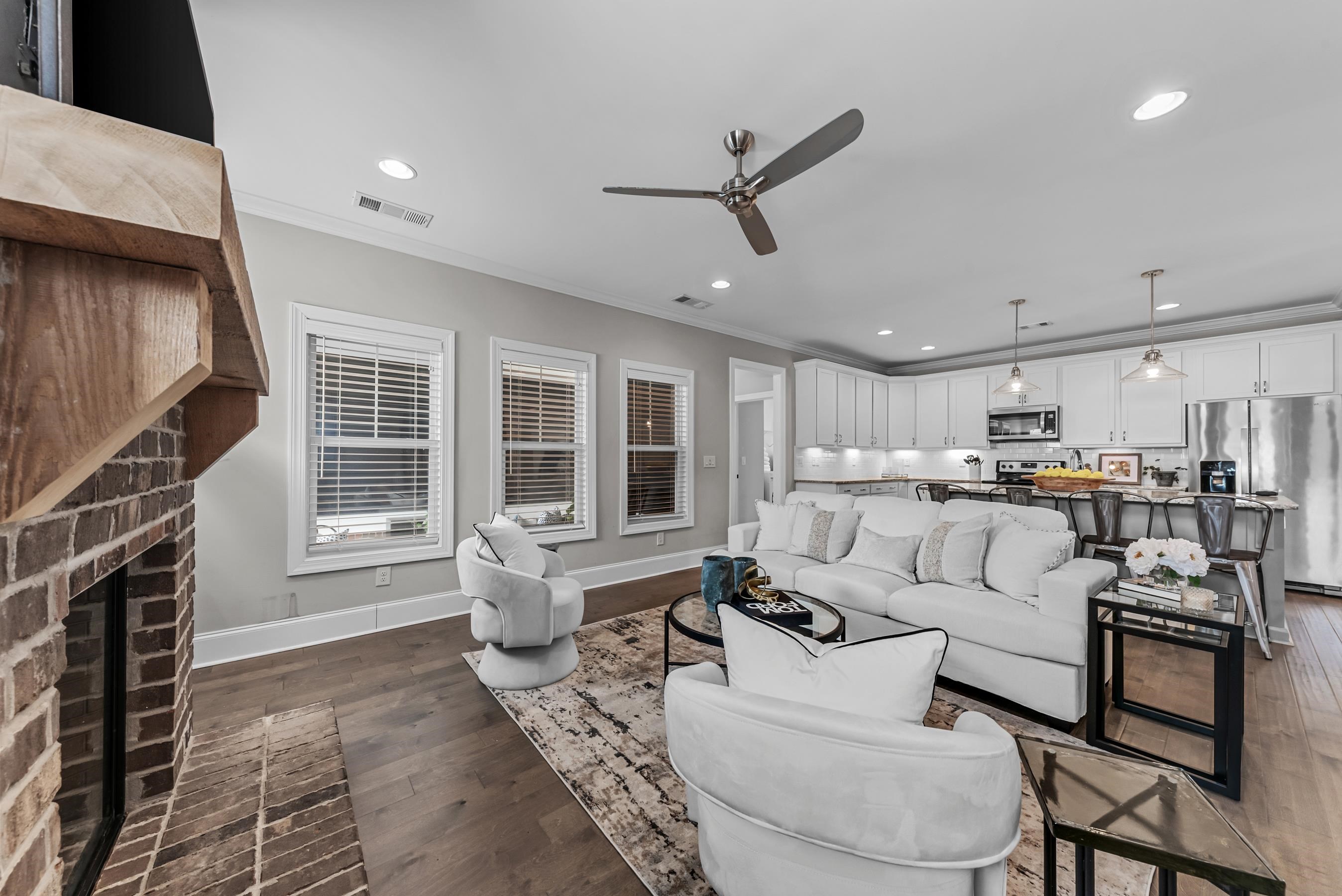 1021 SADDLERS WAY