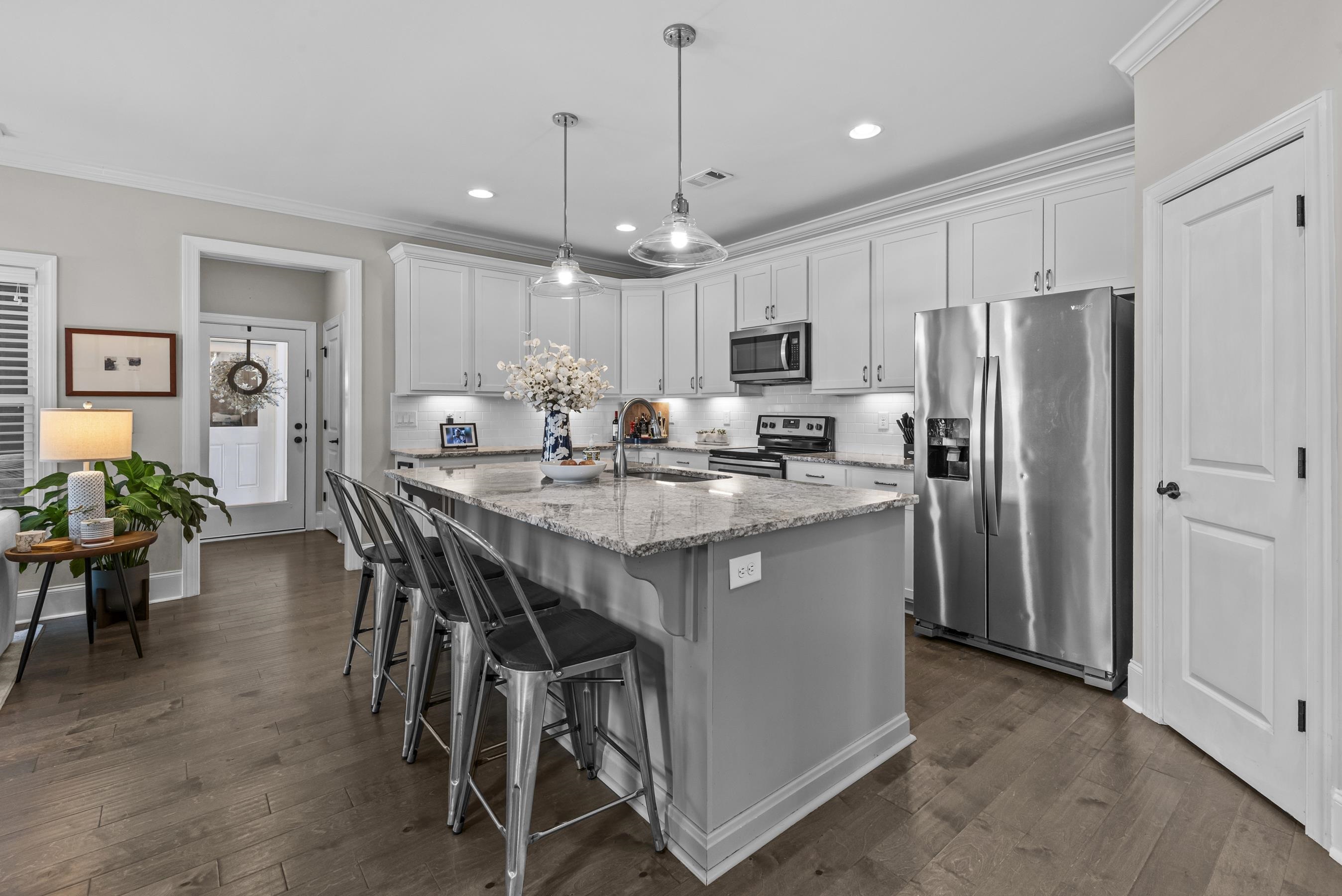 1021 SADDLERS WAY