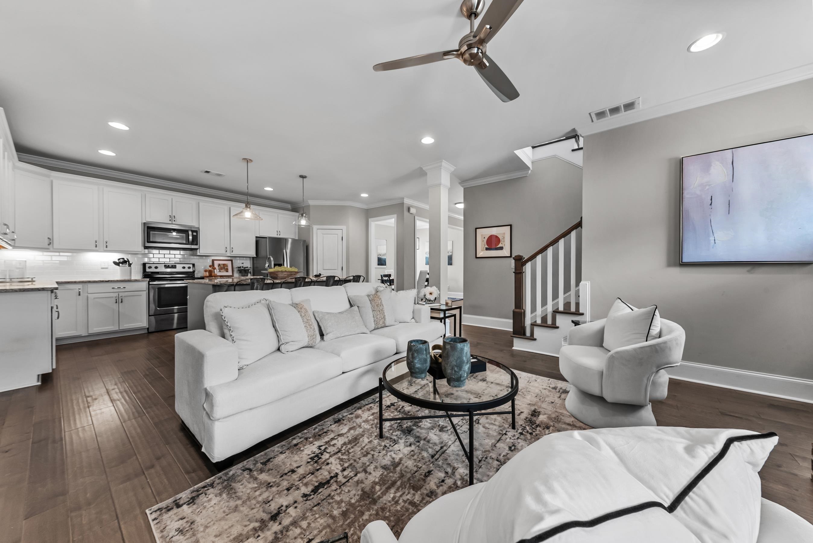 1021 SADDLERS WAY