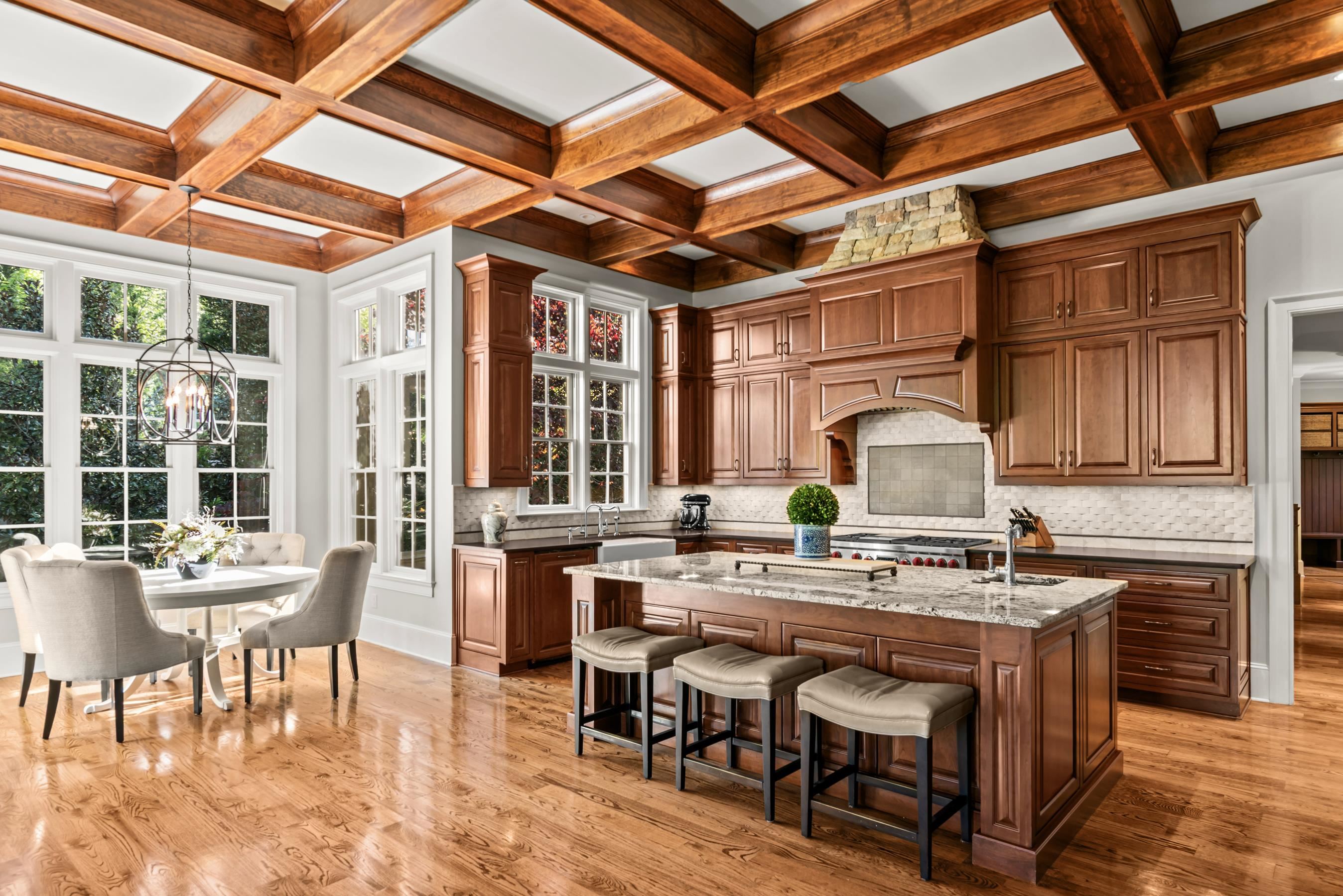 2030 LINGER LONGER DRIVE