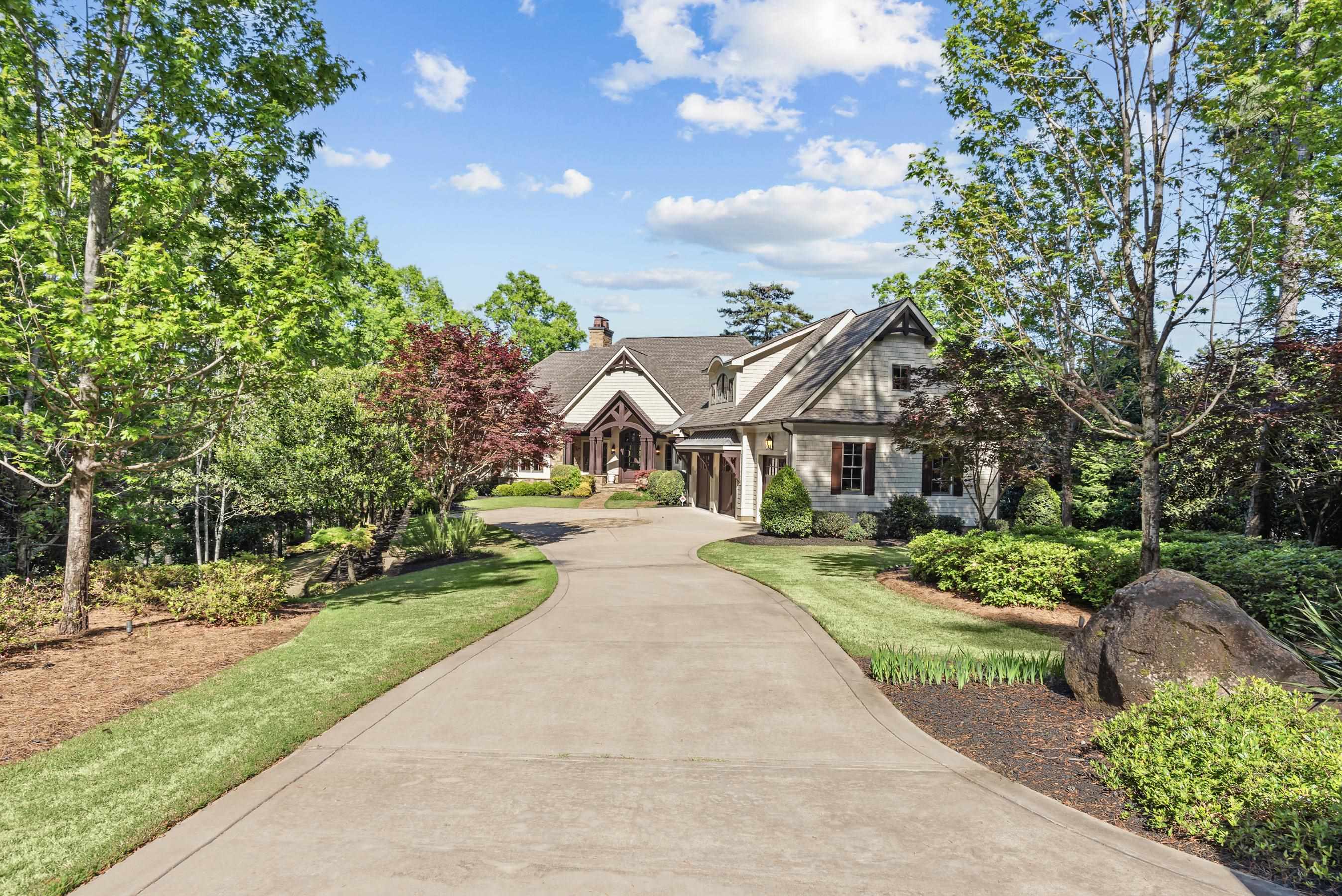 2030 LINGER LONGER DRIVE