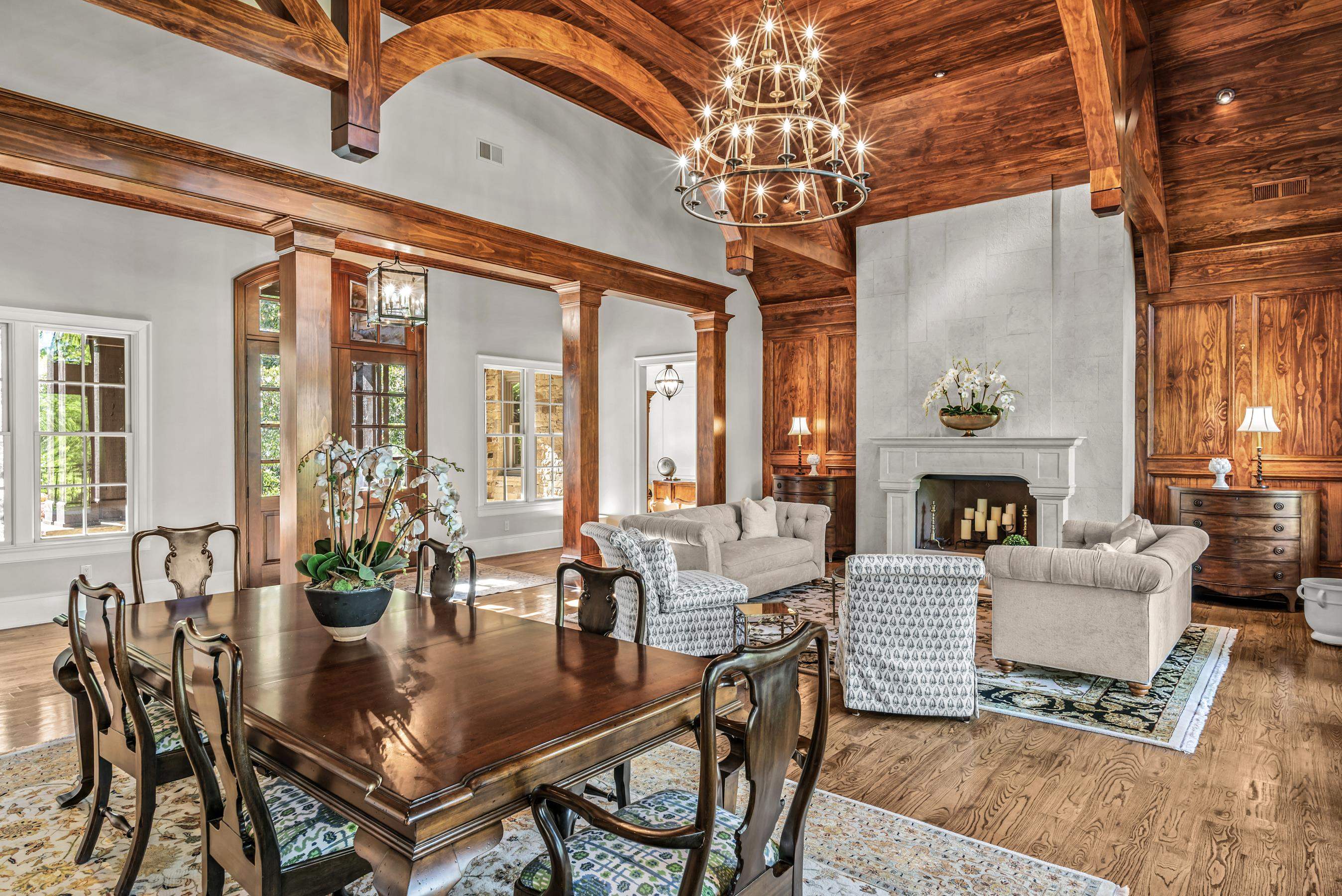 2030 LINGER LONGER DRIVE