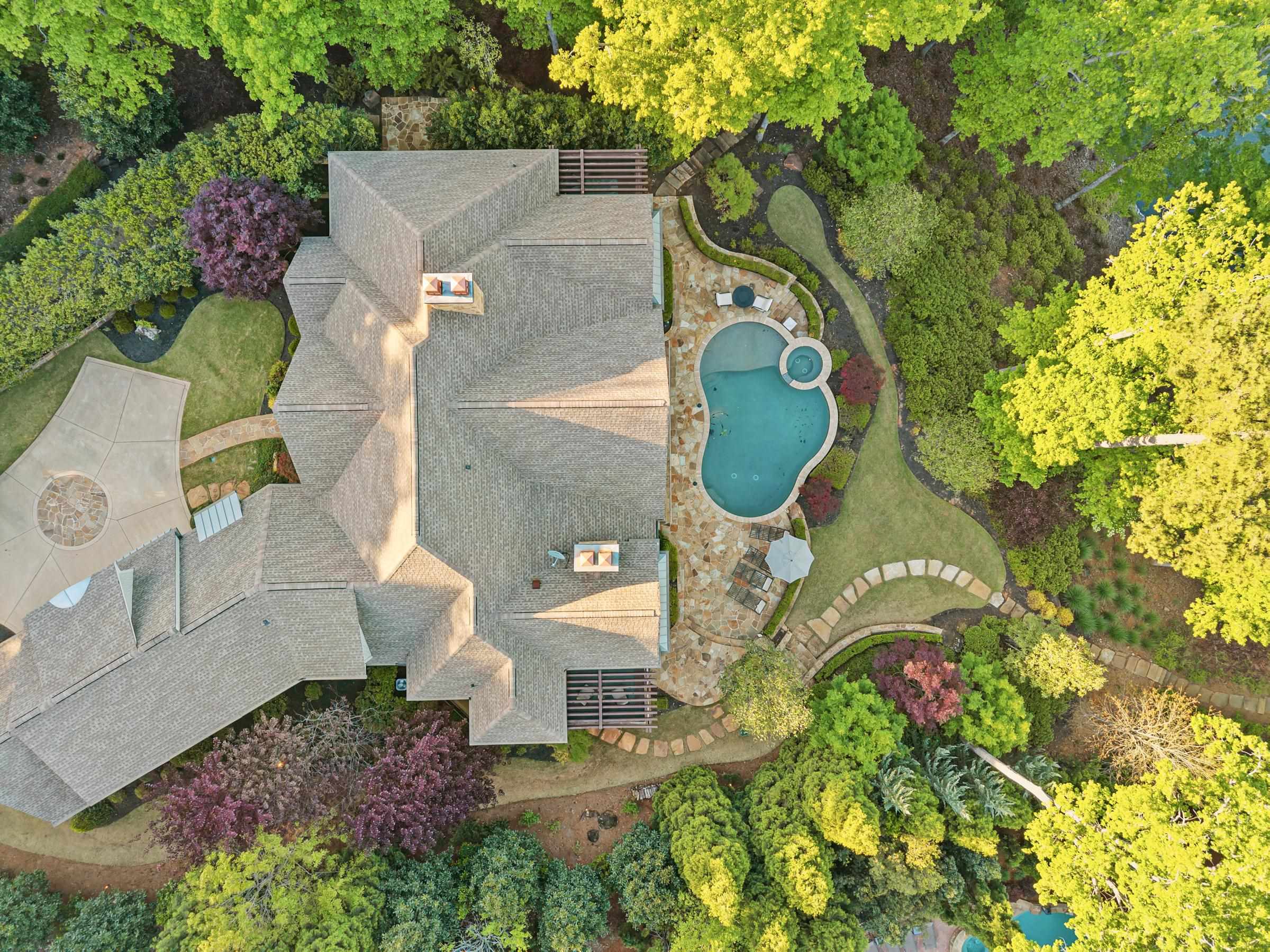 2030 LINGER LONGER DRIVE