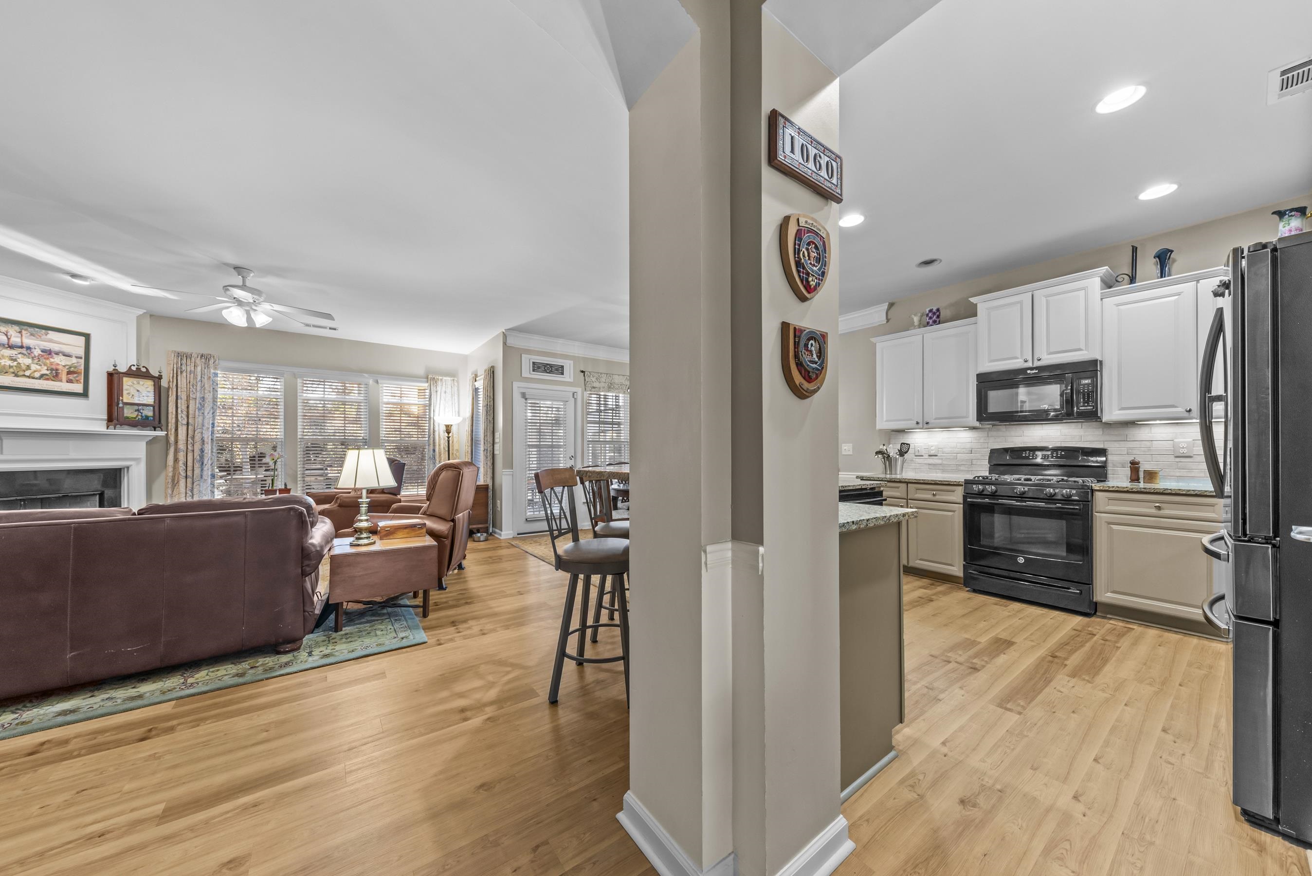 1060 ASKEW STATION BEND