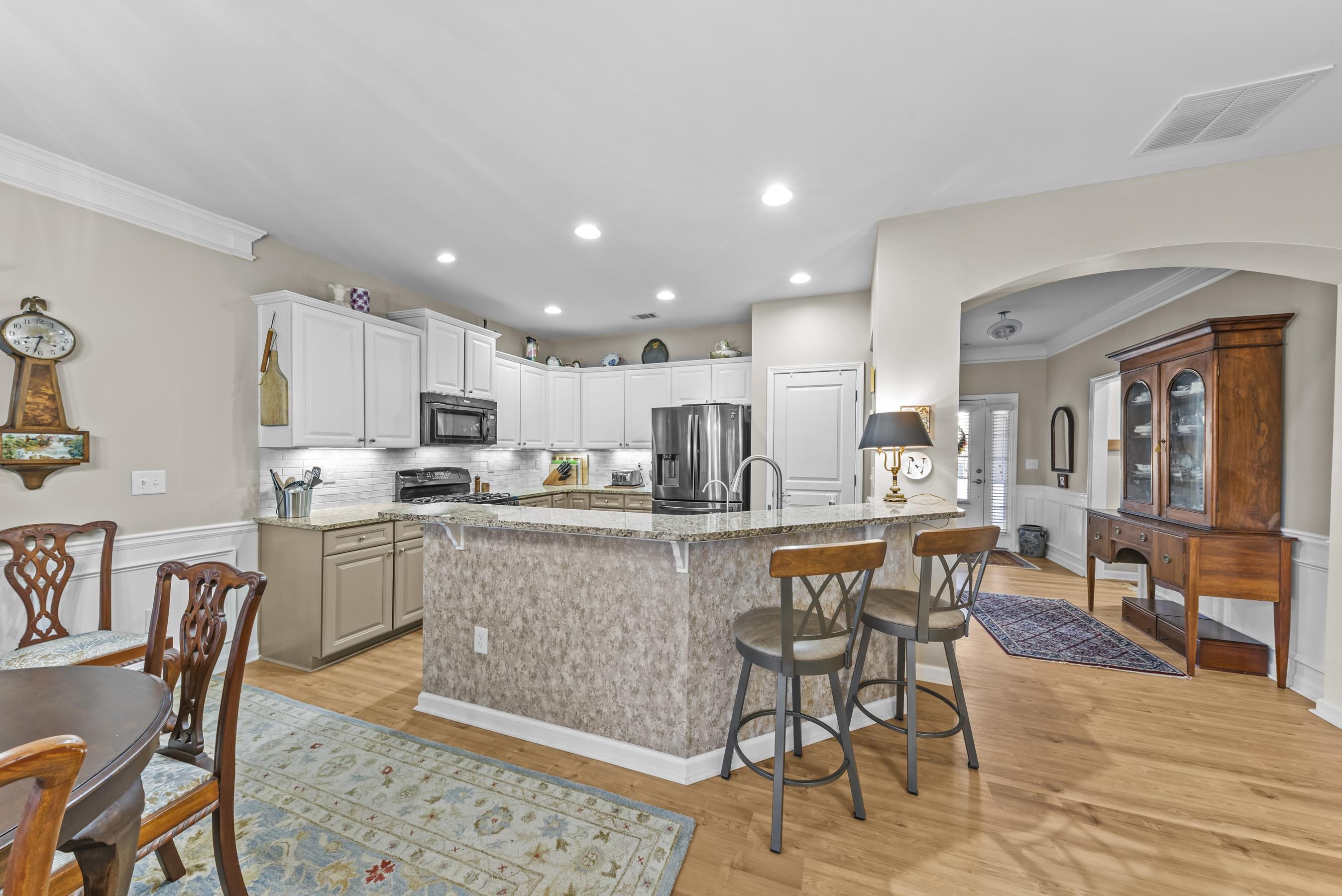 1060 ASKEW STATION BEND