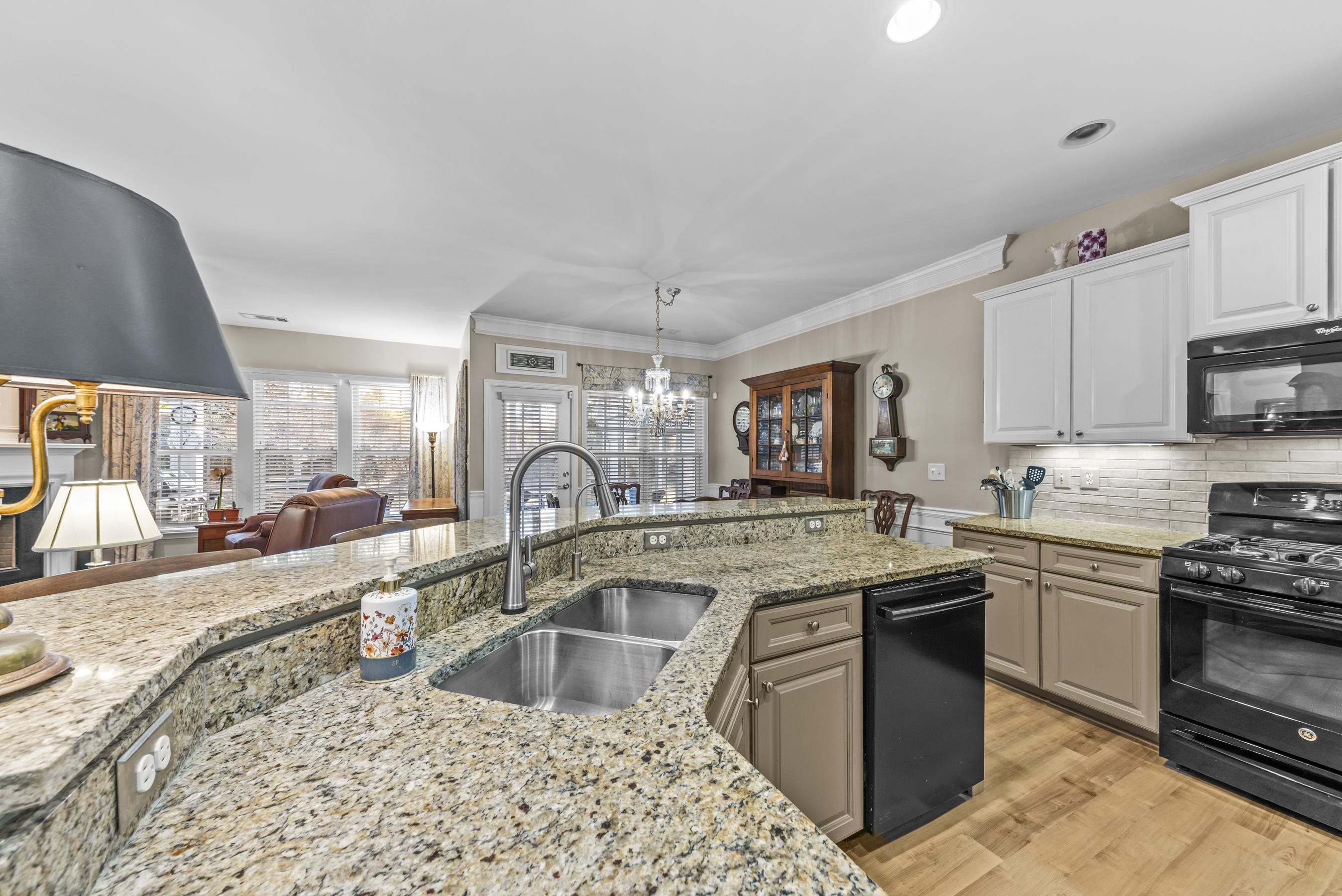 1060 ASKEW STATION BEND