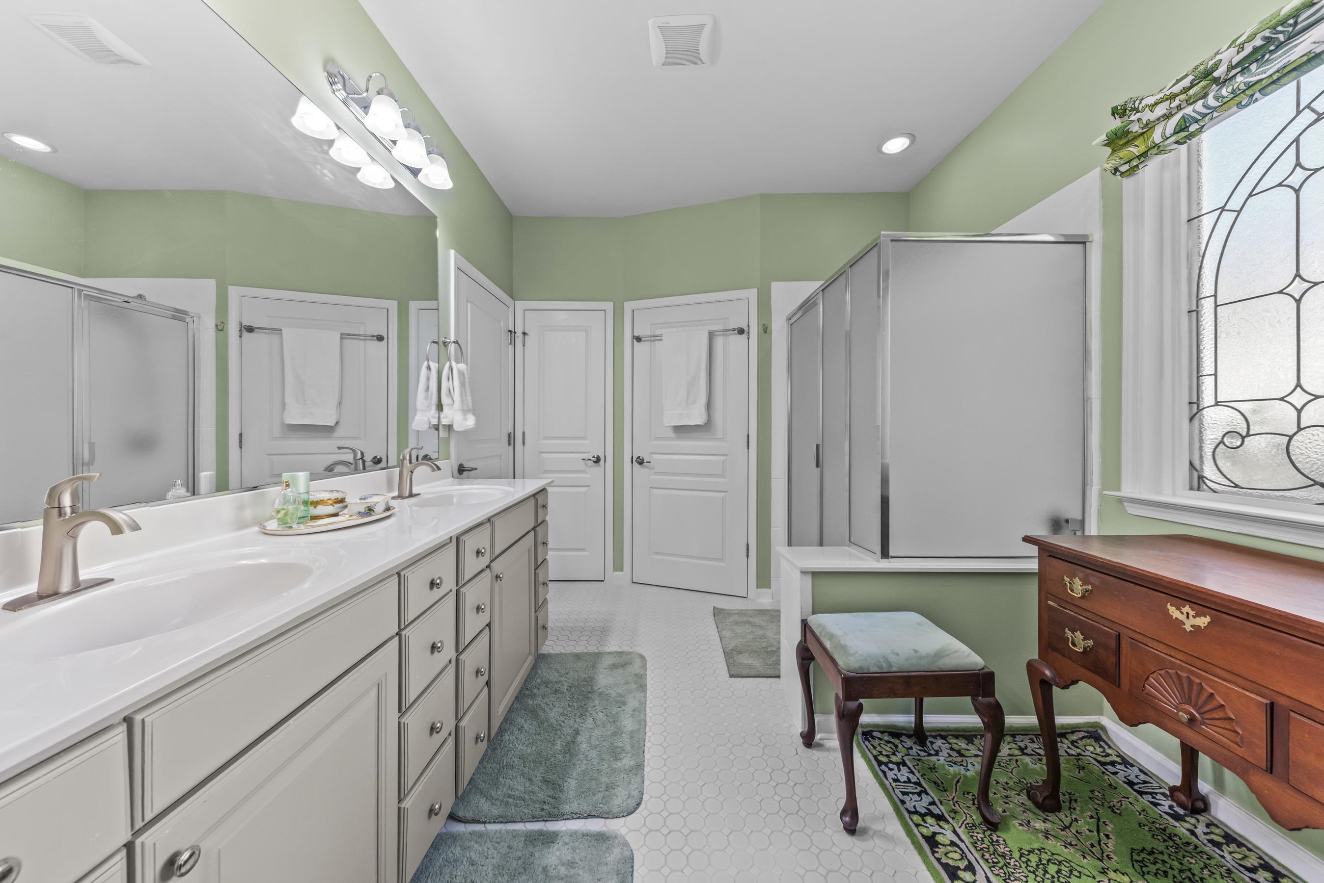 1060 ASKEW STATION BEND