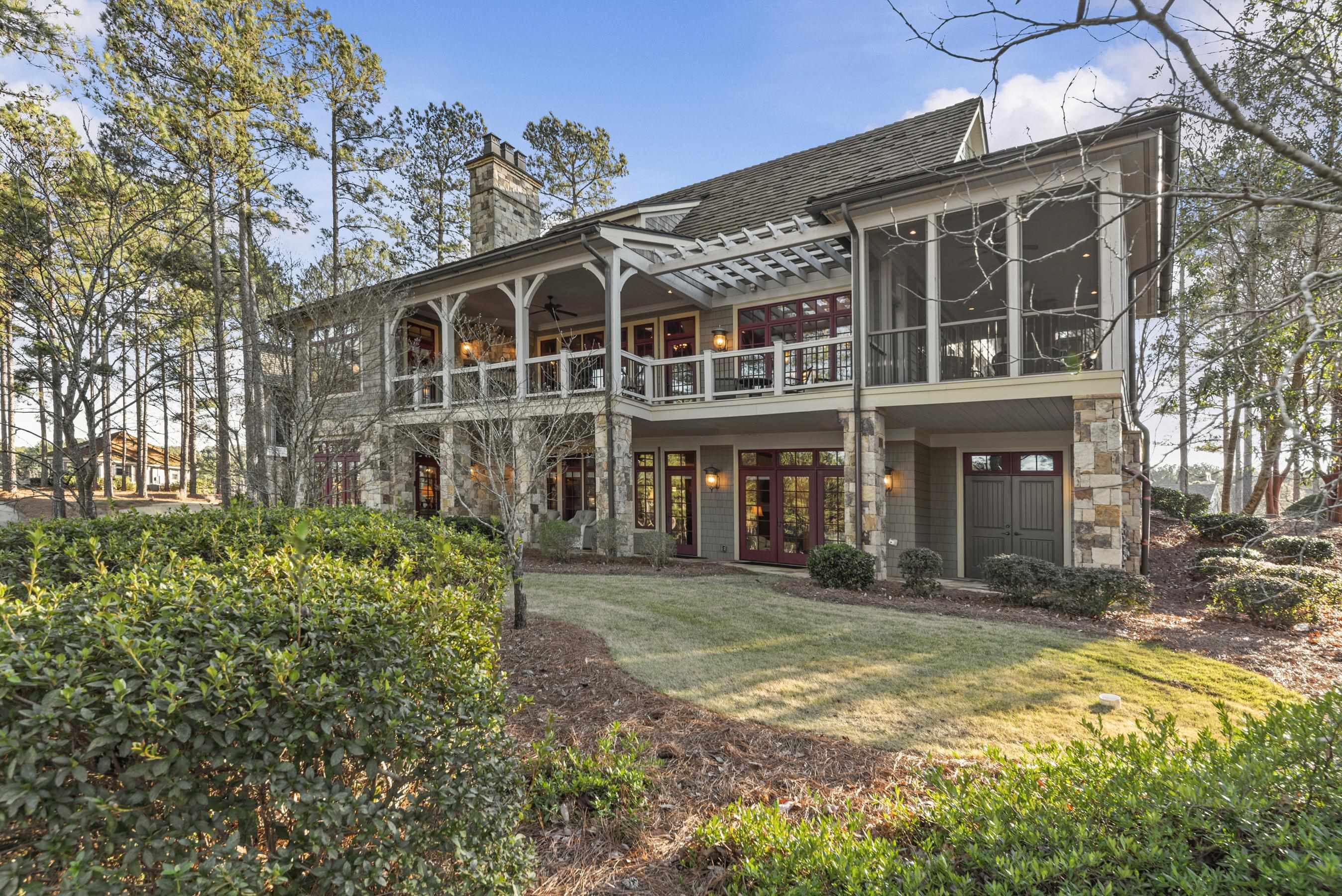 1230 COTTAGE LANE EAST