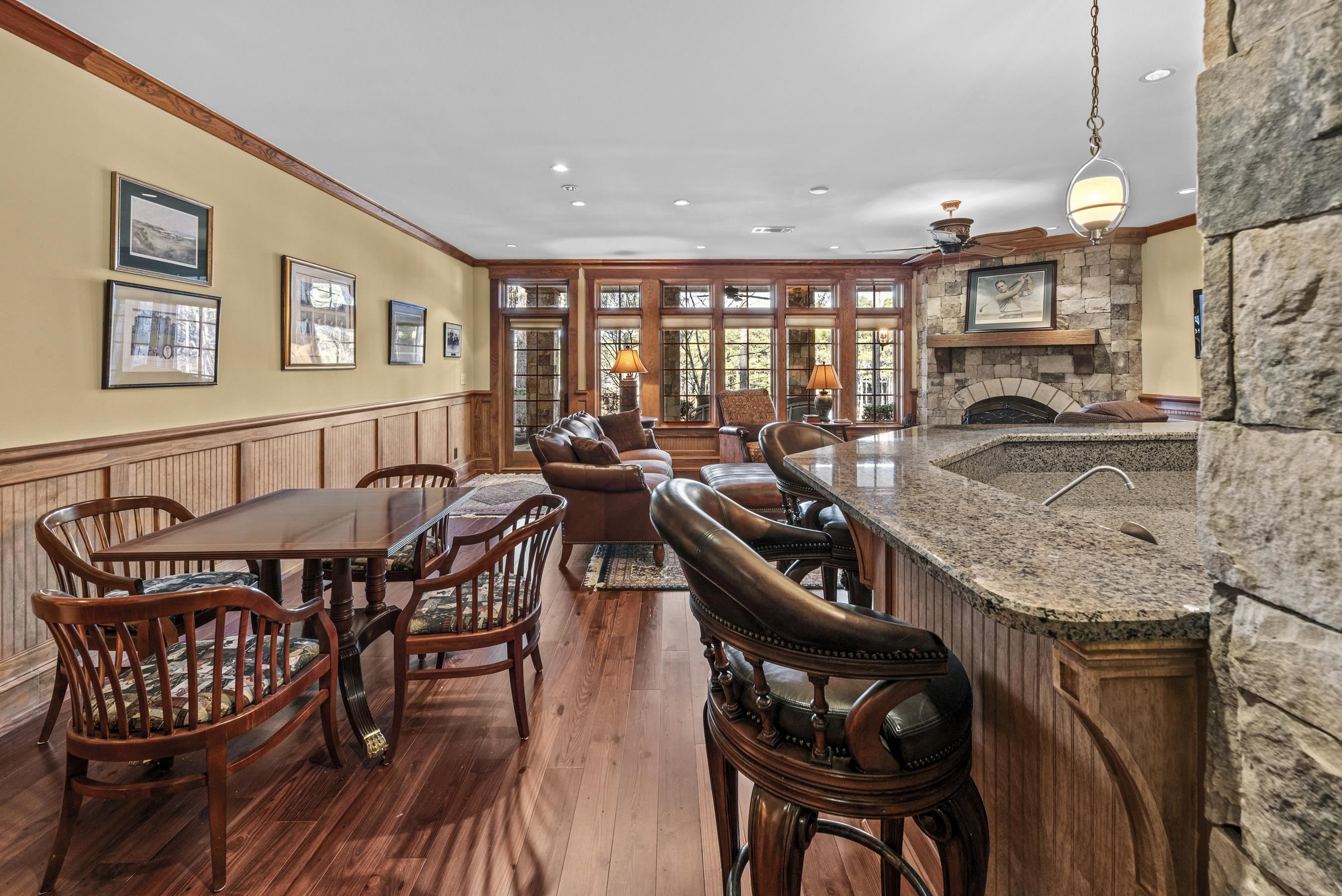 1230 COTTAGE LANE EAST