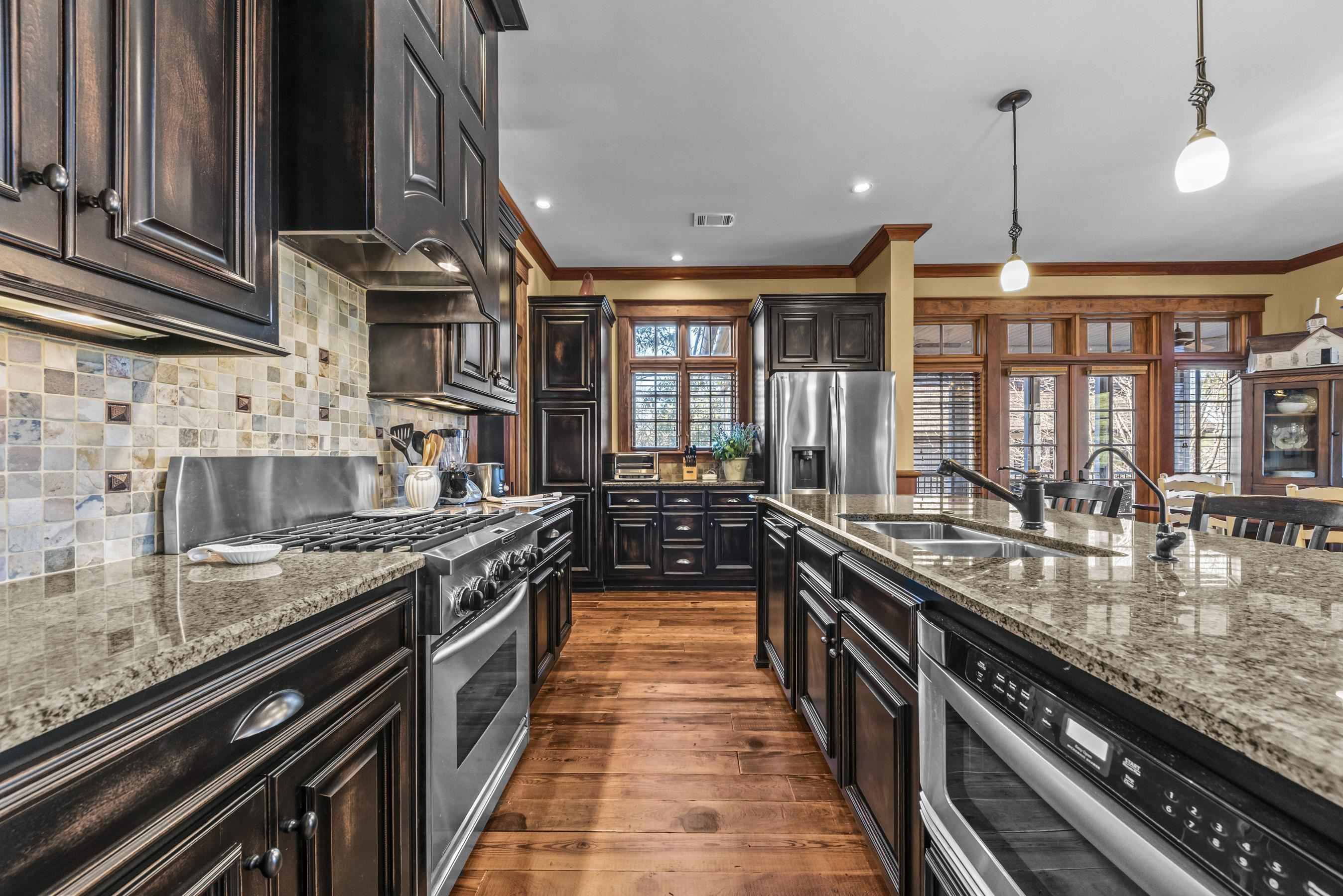 1230 COTTAGE LANE EAST