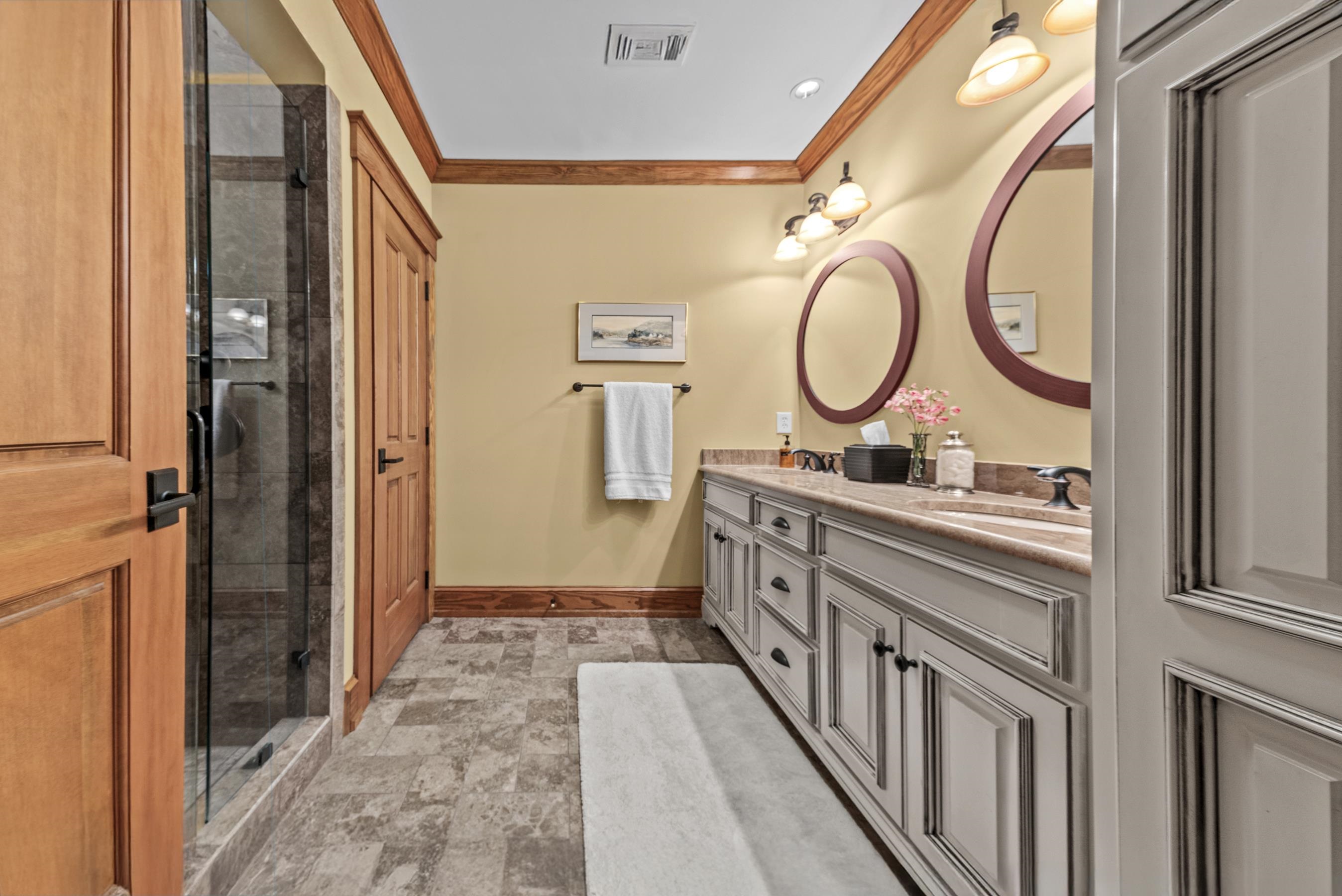 1230 COTTAGE LANE EAST