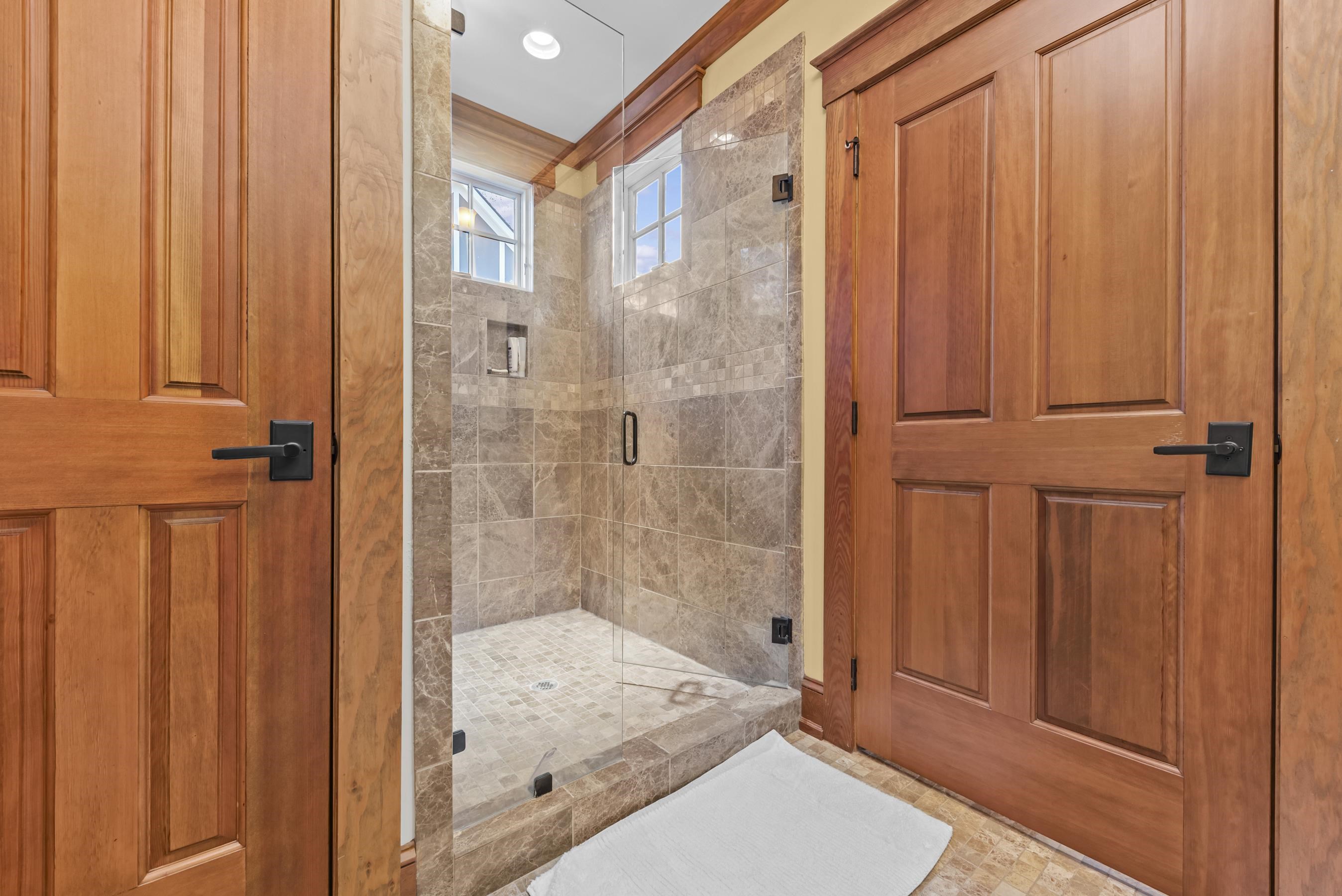 1230 COTTAGE LANE EAST