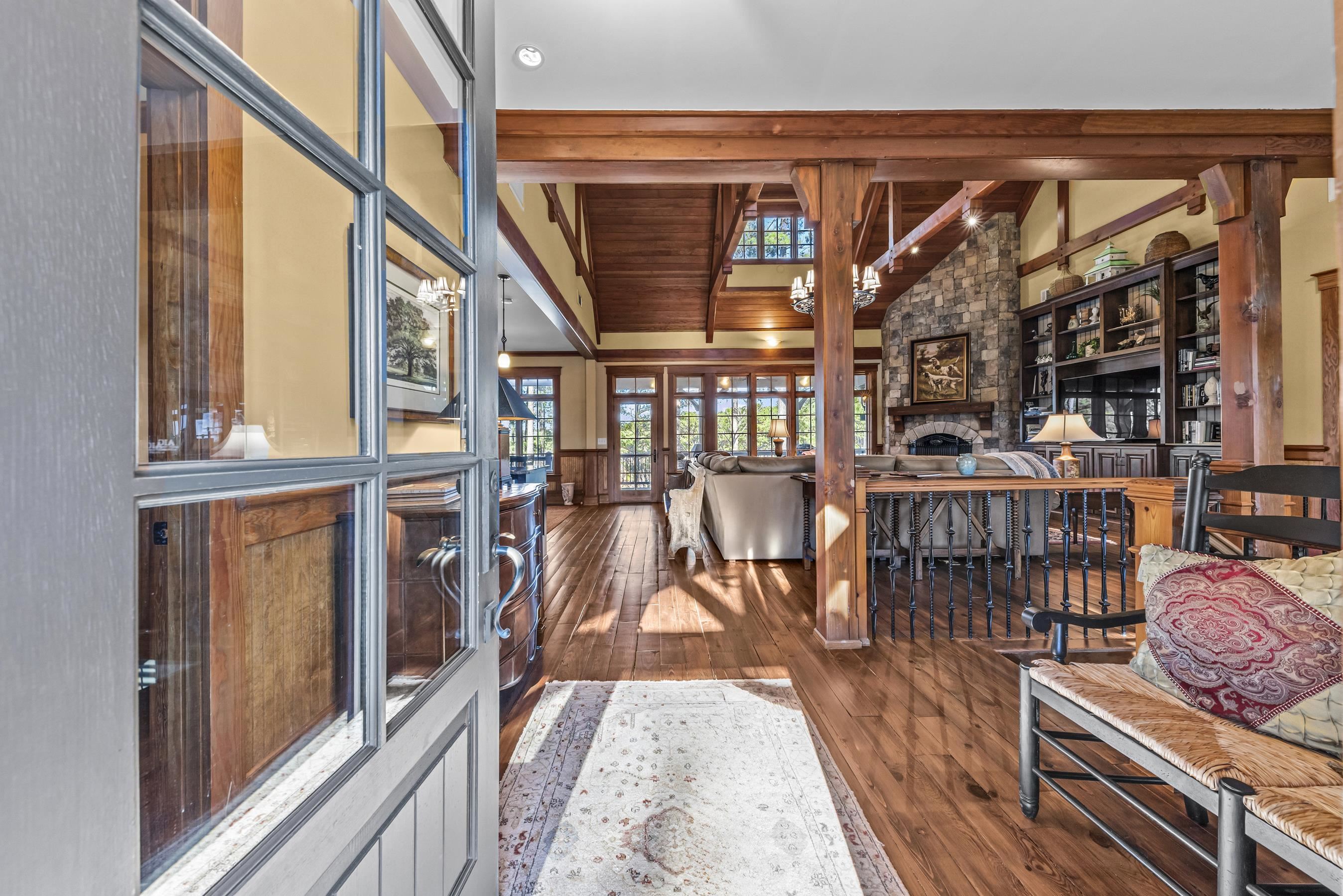 1230 COTTAGE LANE EAST