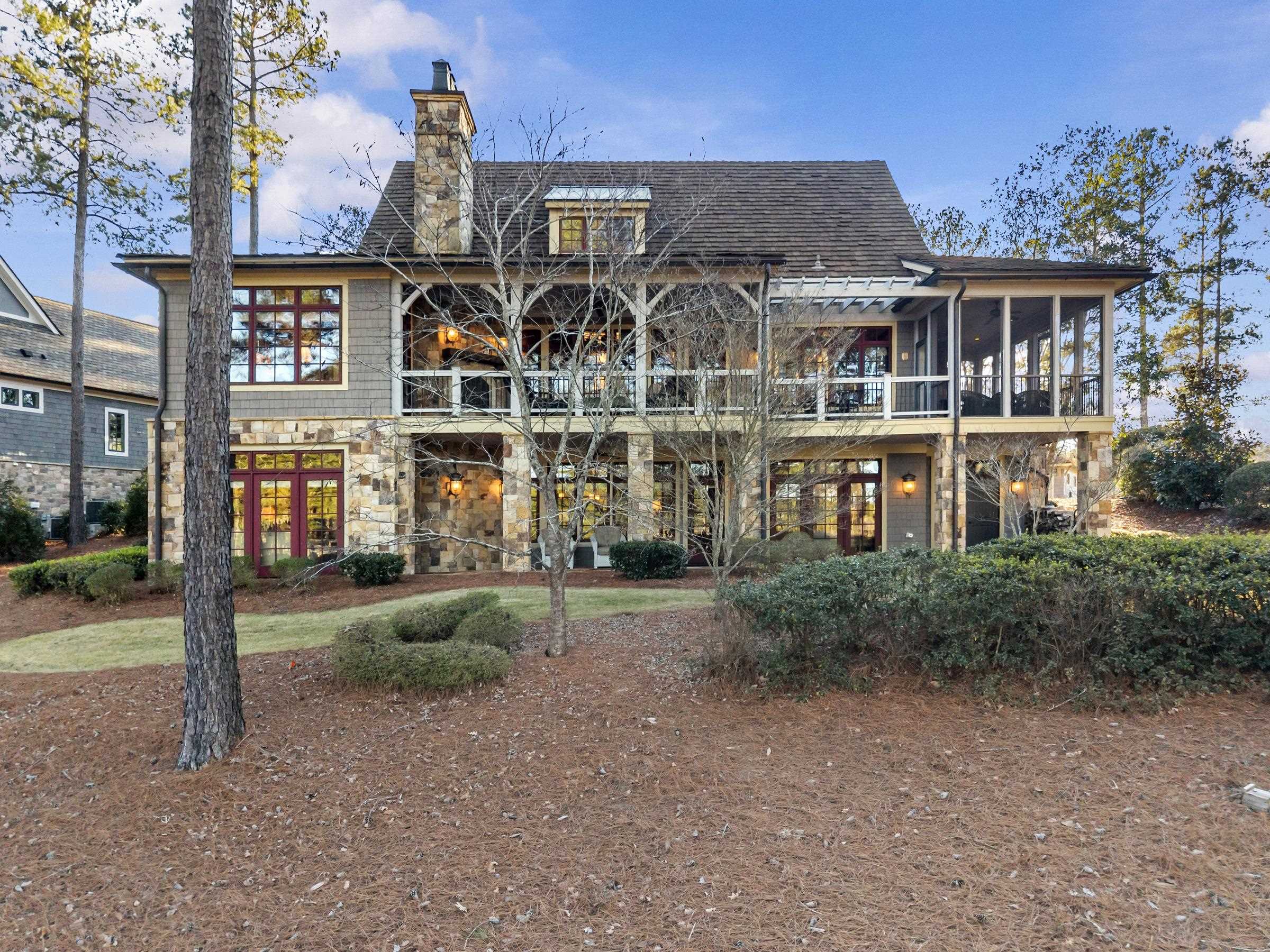 1230 COTTAGE LANE EAST