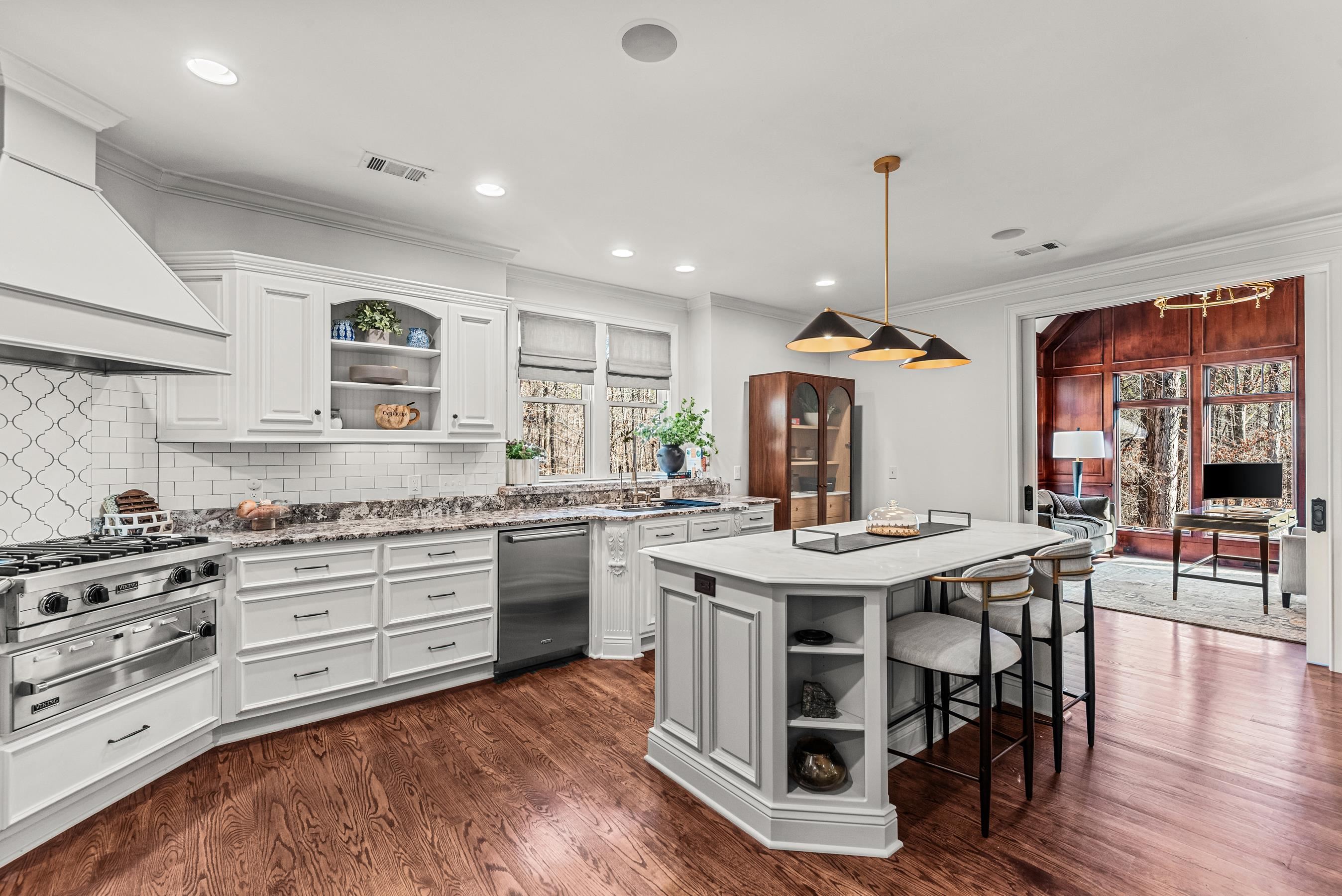 1020 LIBERTY BLUFF LANE