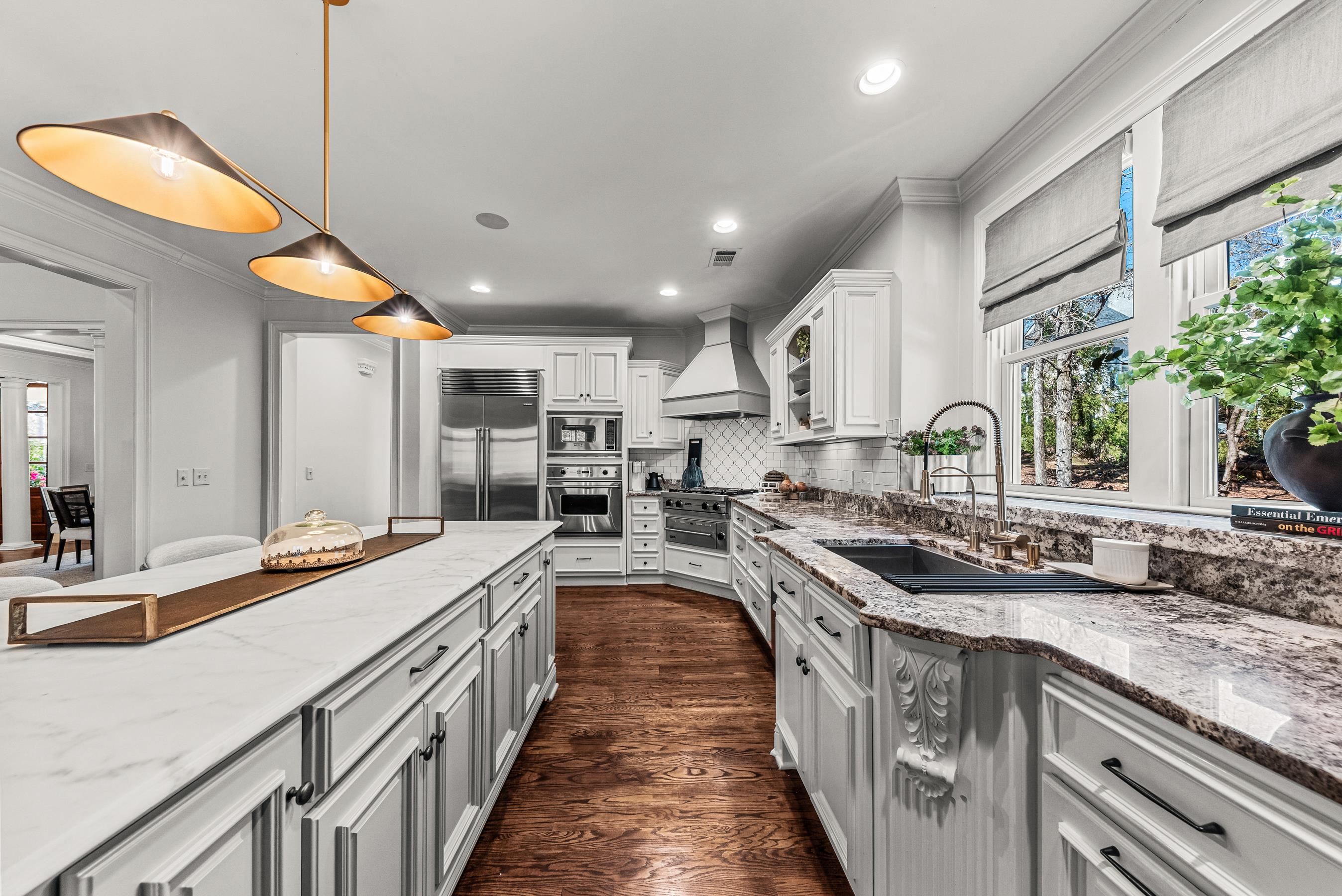 1020 LIBERTY BLUFF LANE