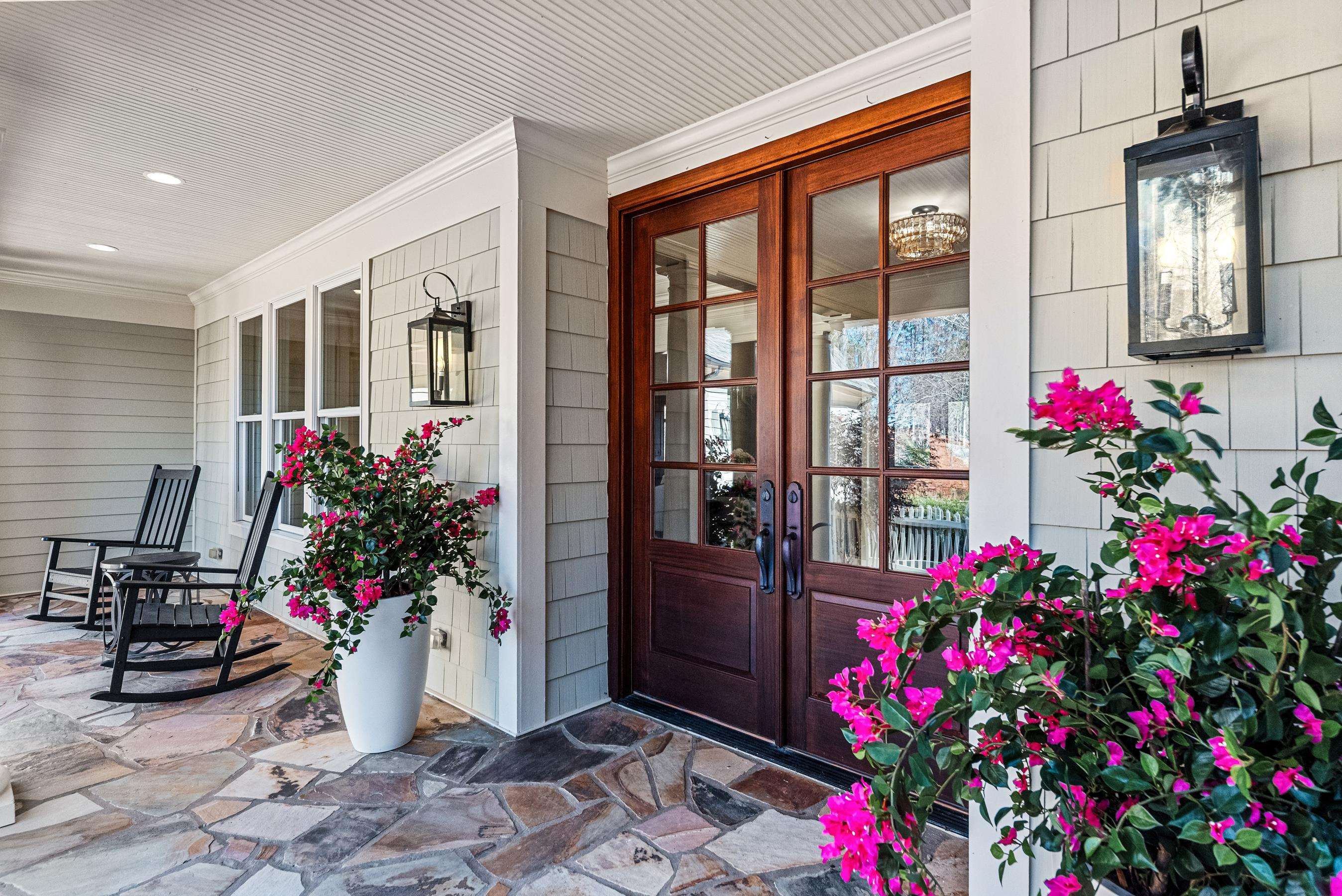 1020 LIBERTY BLUFF LANE