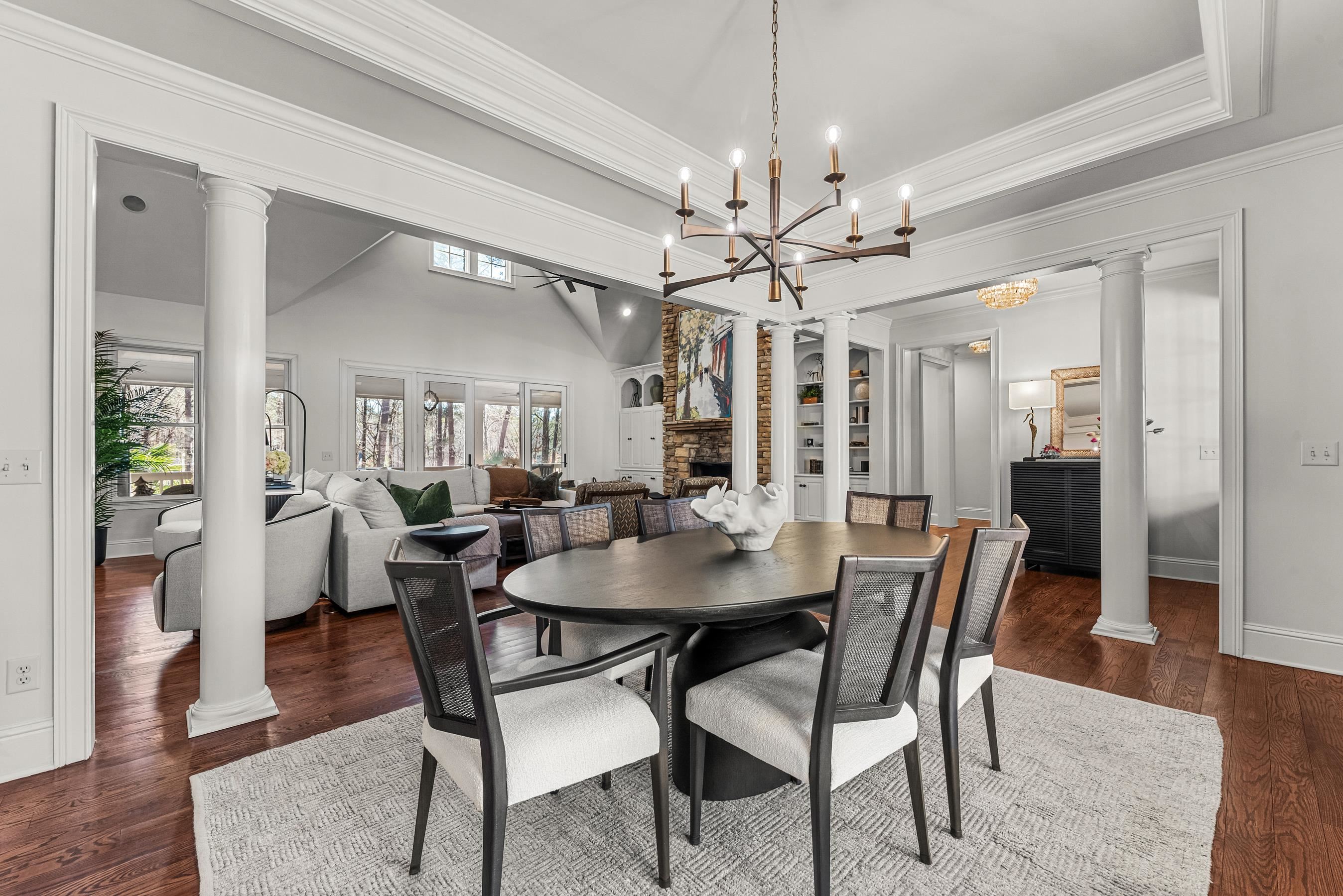 1020 LIBERTY BLUFF LANE