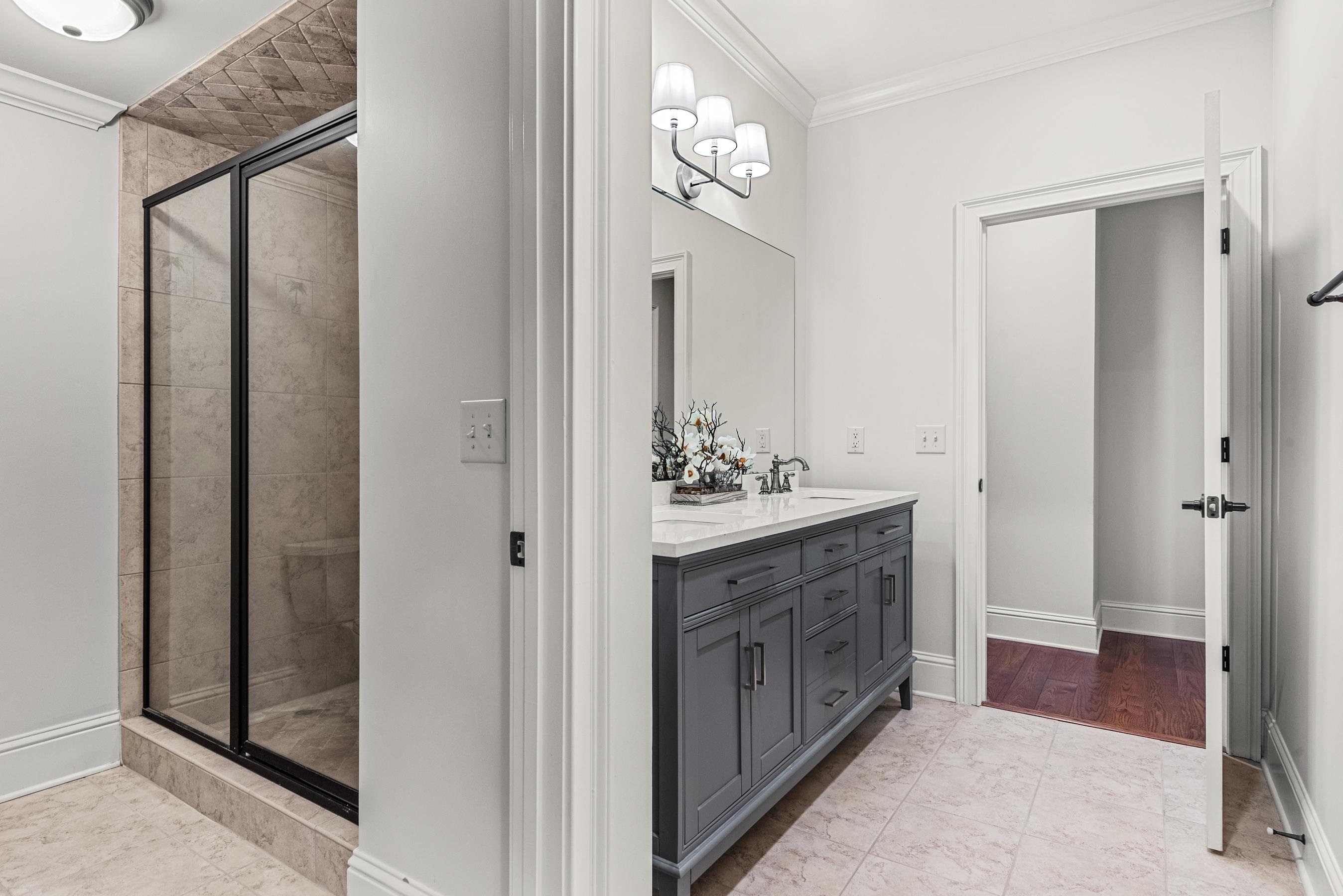 1020 LIBERTY BLUFF LANE