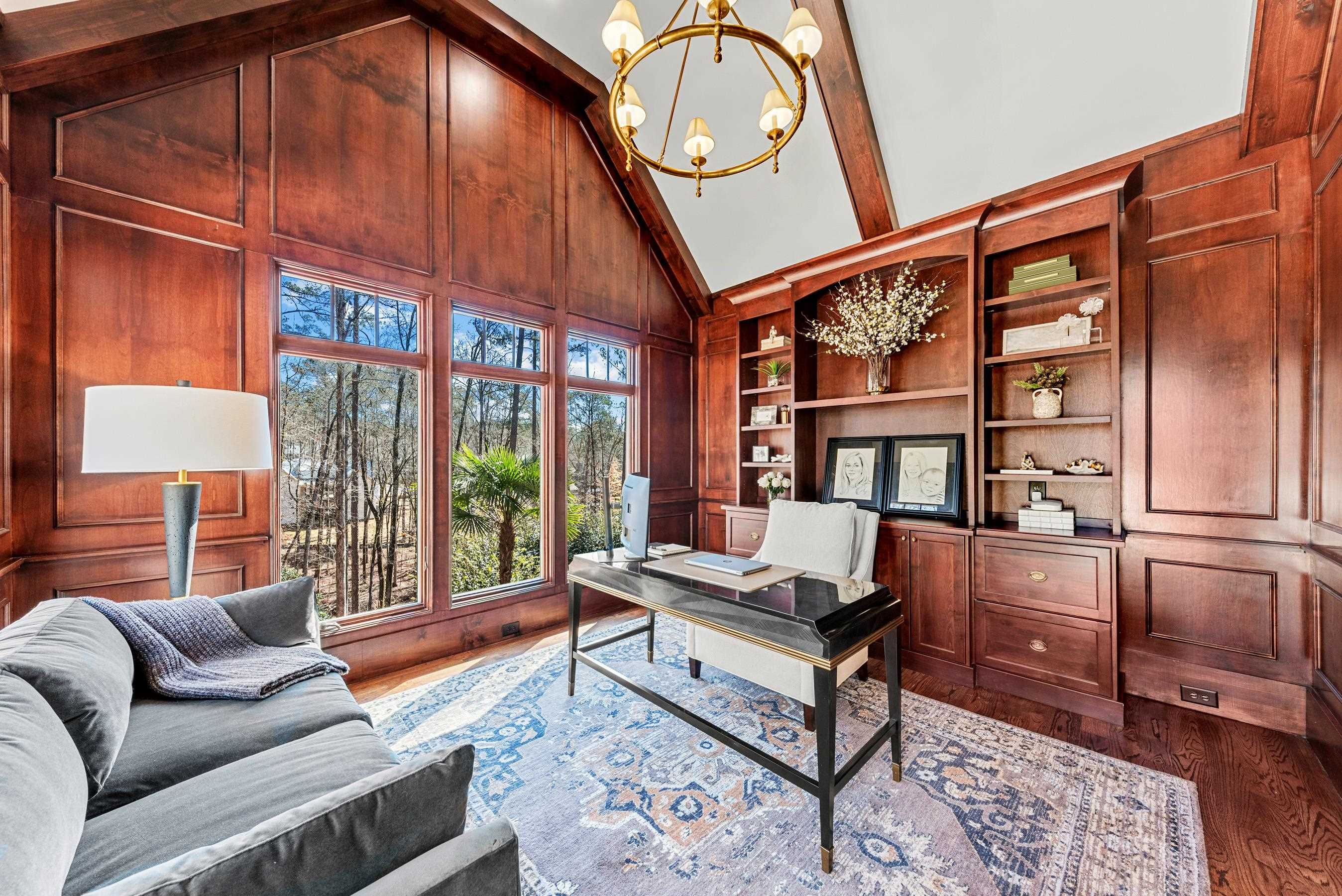 1020 LIBERTY BLUFF LANE