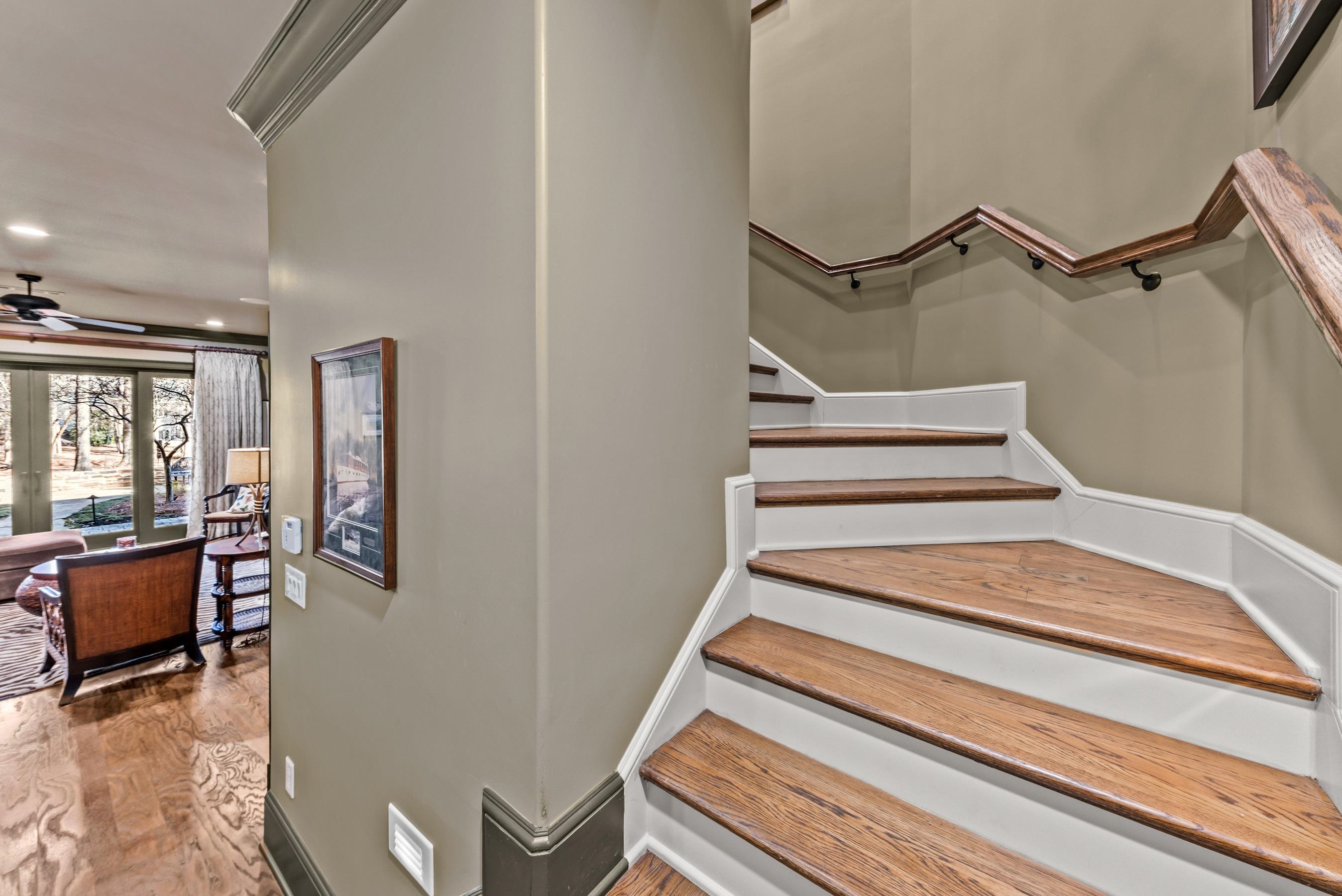 141 BROADLANDS DRIVE