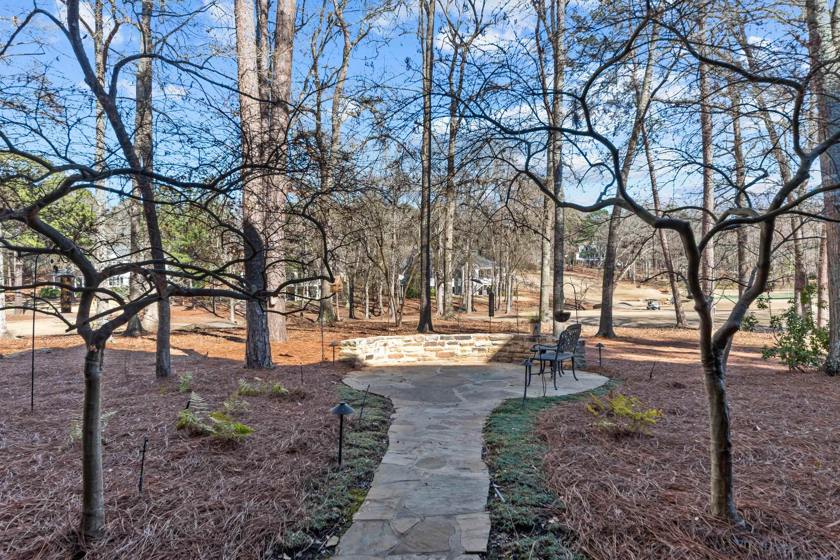 141 BROADLANDS DRIVE