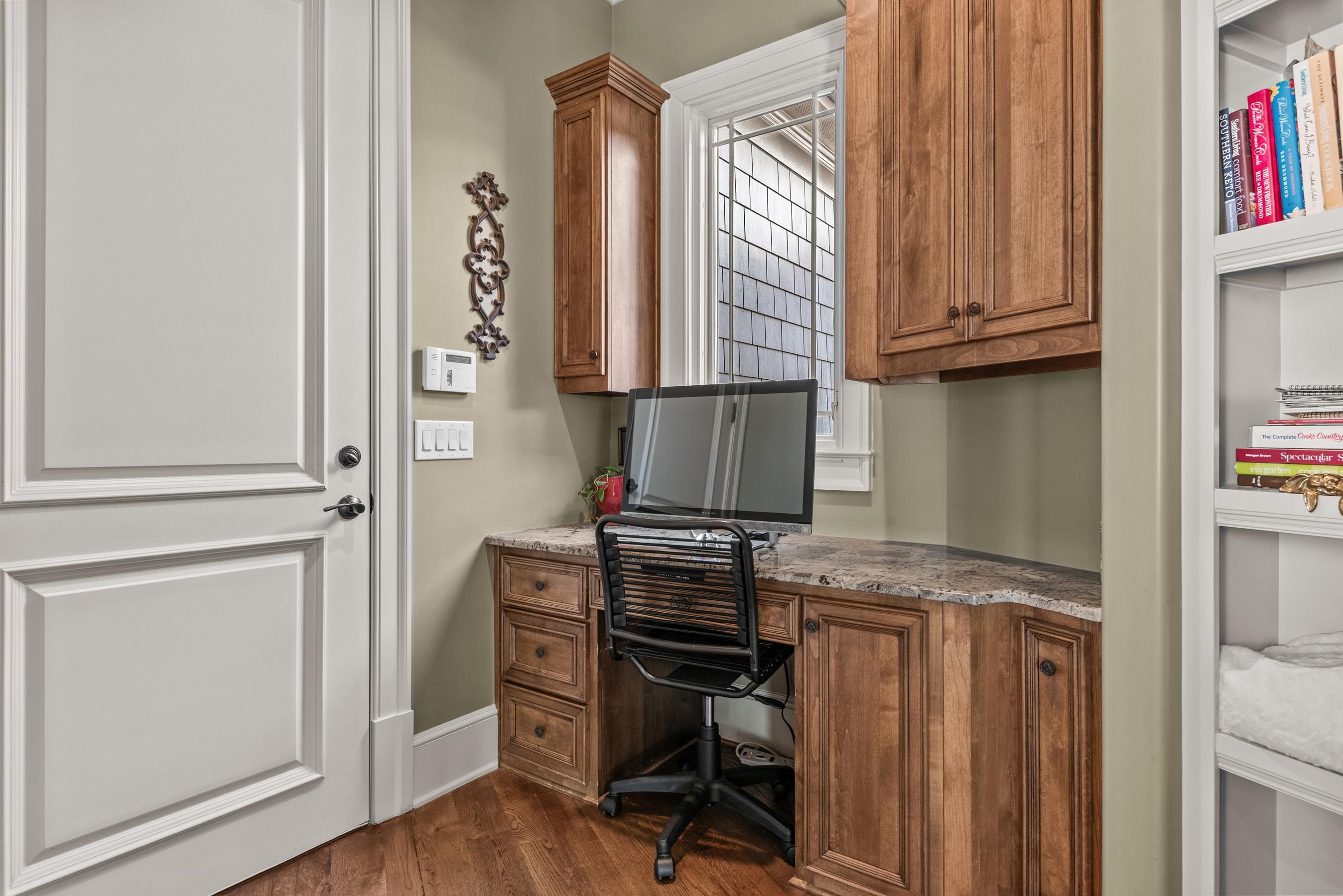 141 BROADLANDS DRIVE