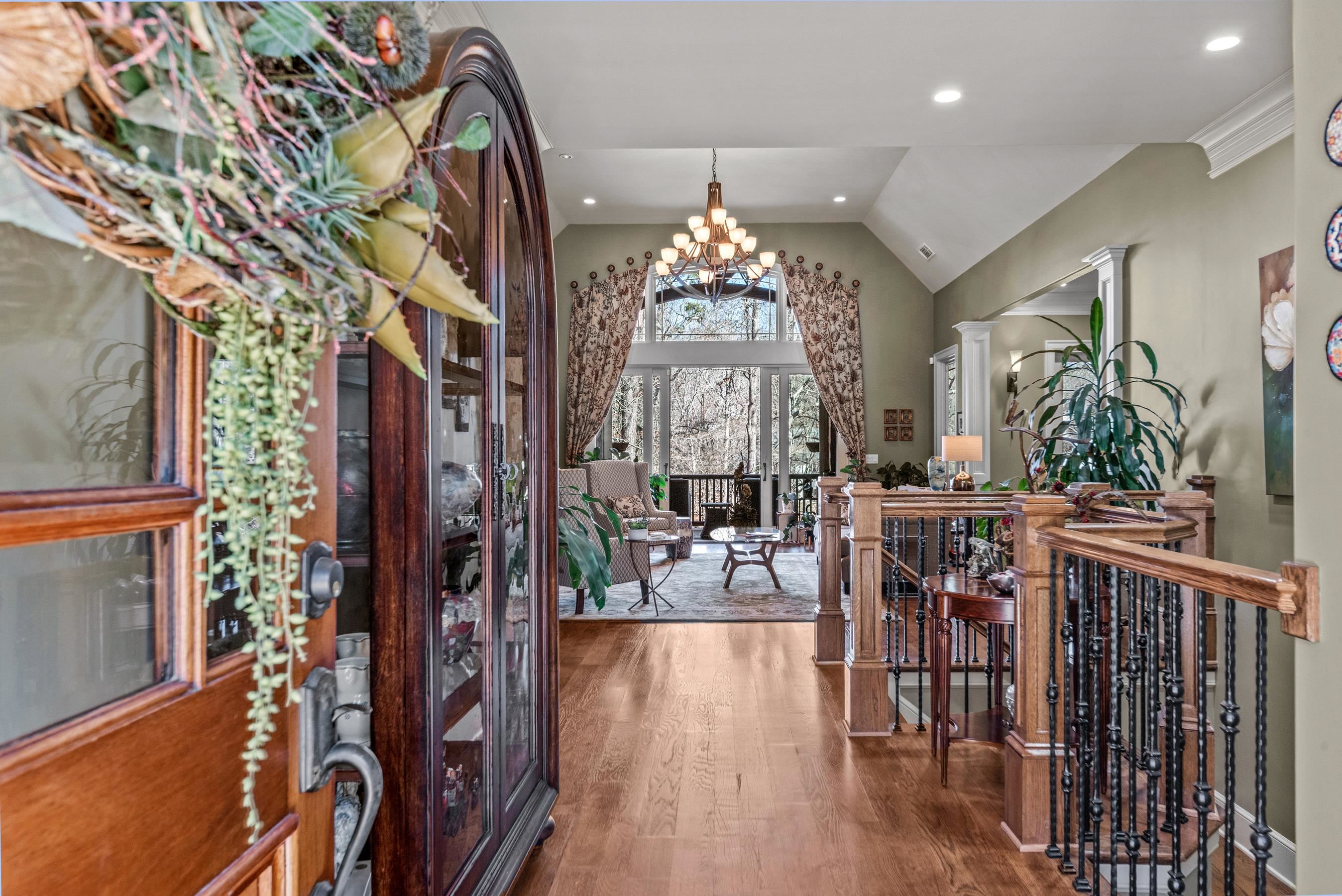 141 BROADLANDS DRIVE