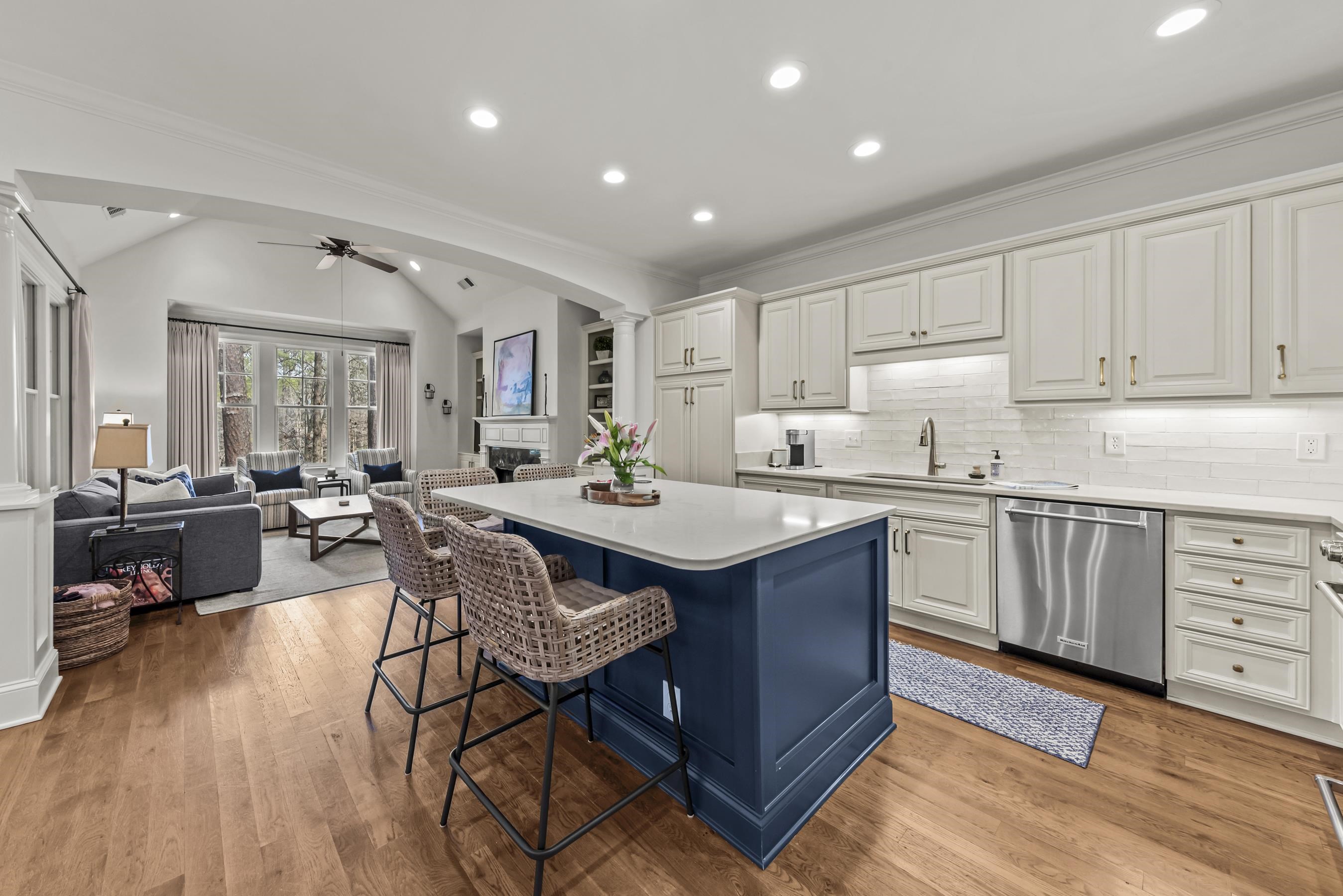 1101 LOCKETS TRAIL