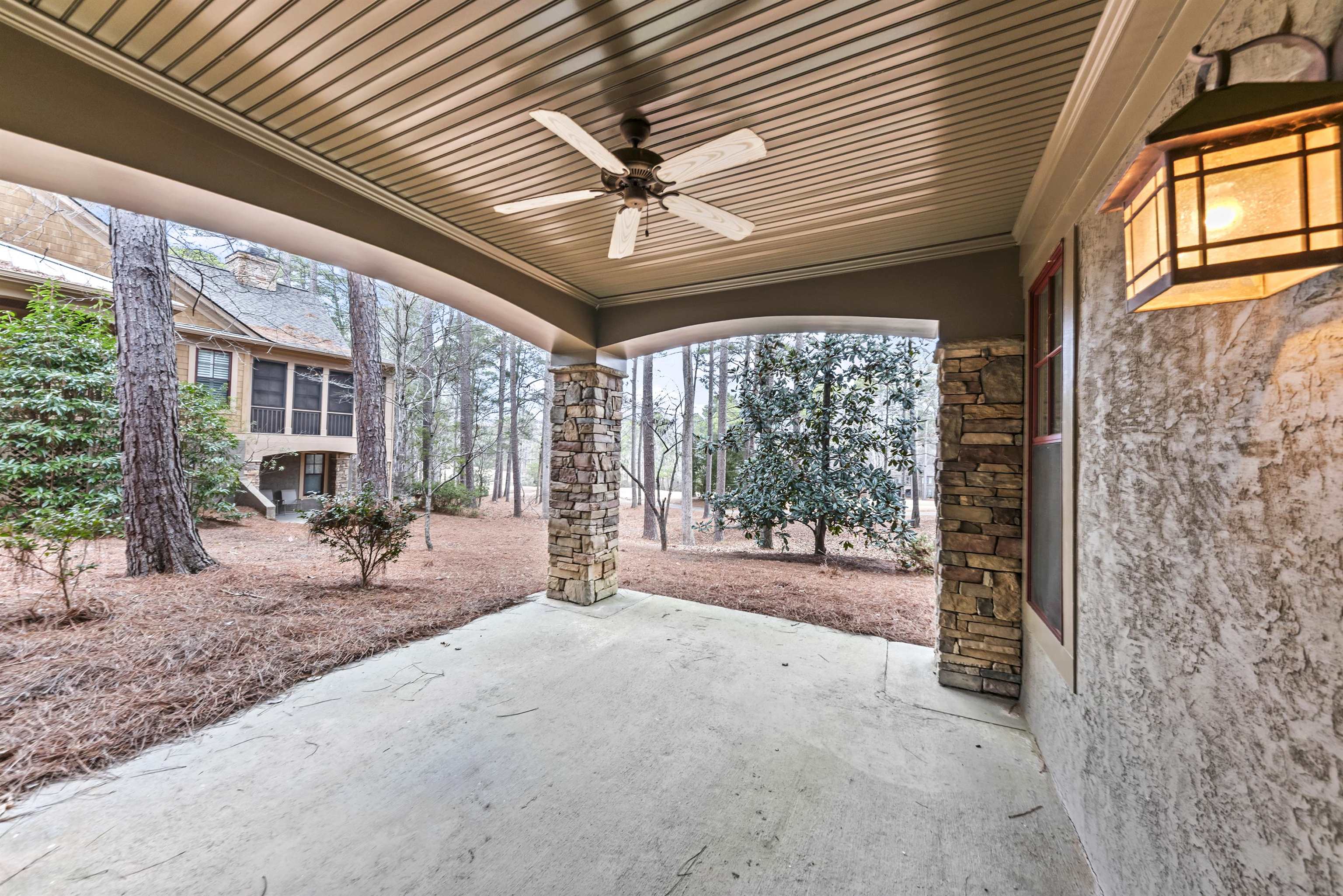1101 LOCKETS TRAIL