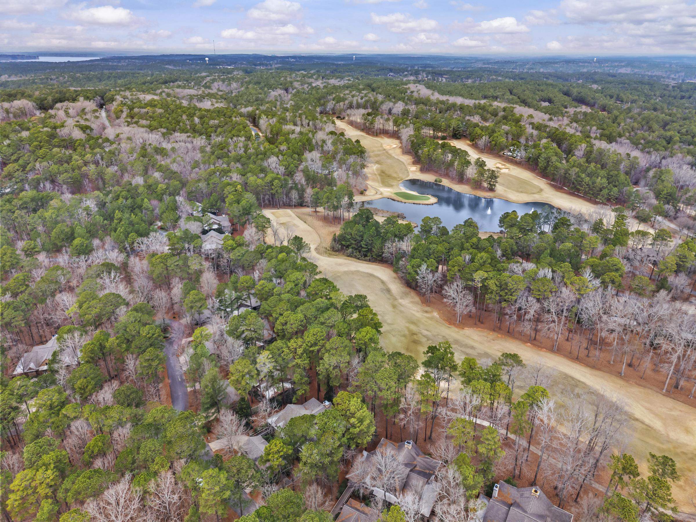 1101 LOCKETS TRAIL