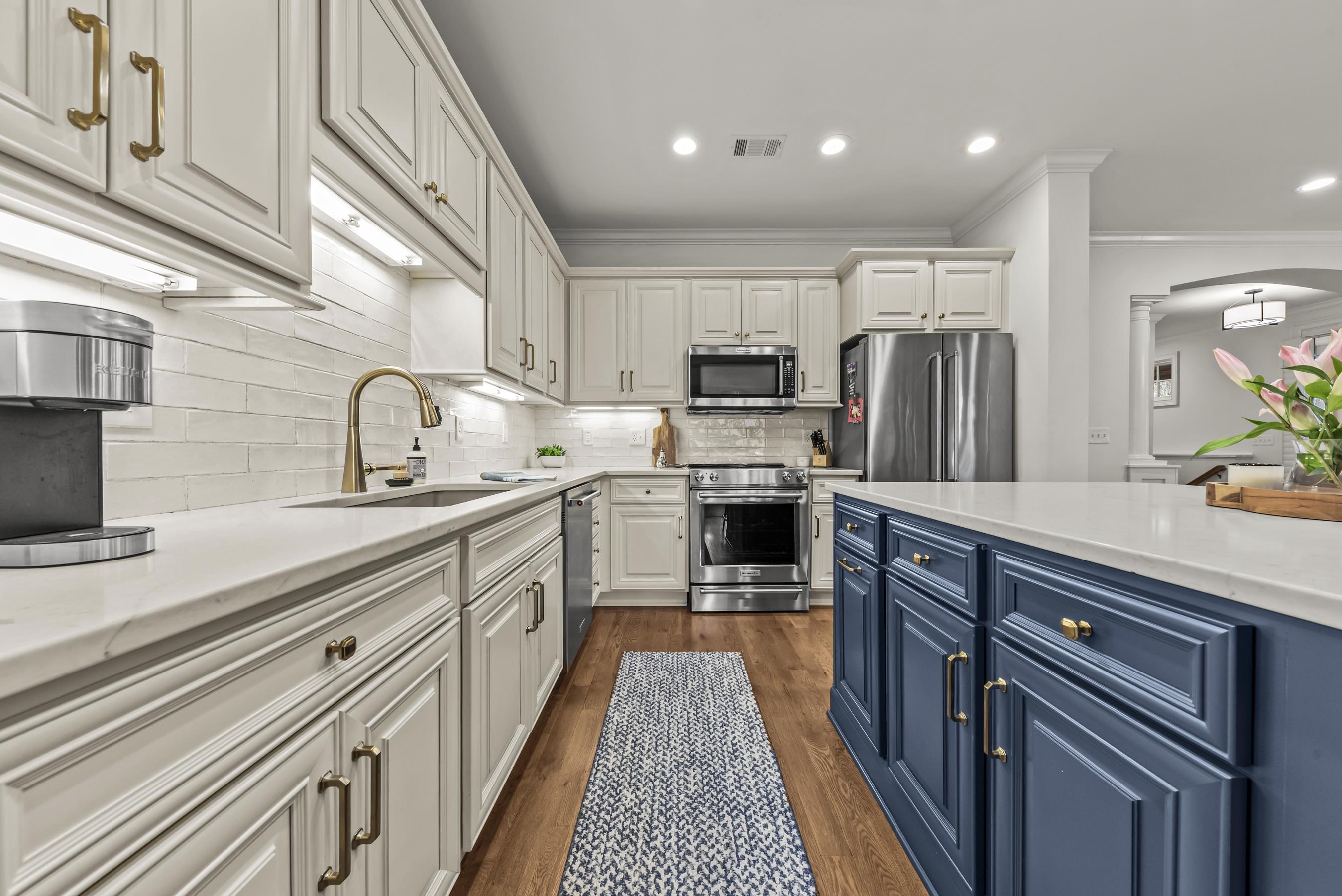1101 LOCKETS TRAIL