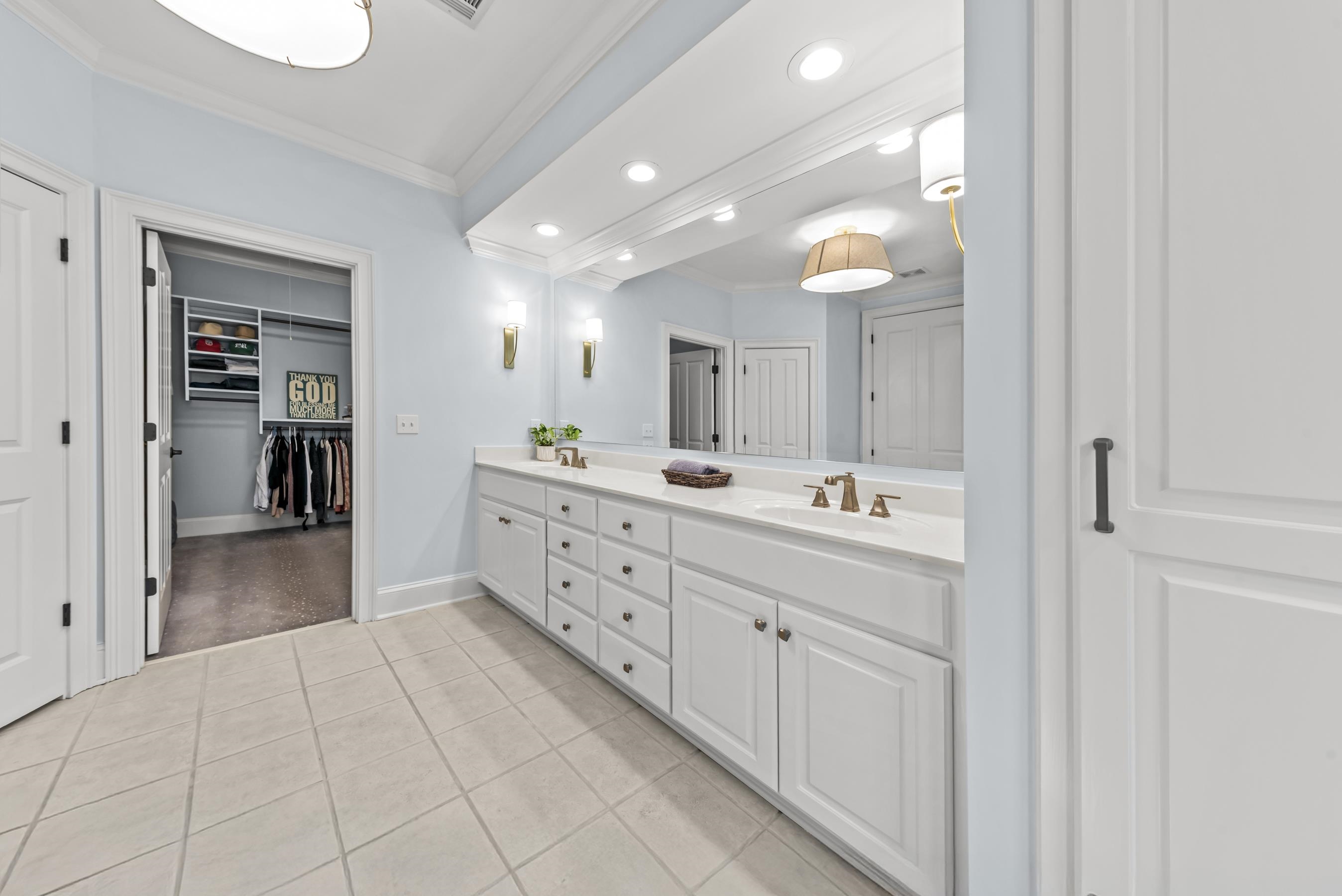 1101 LOCKETS TRAIL