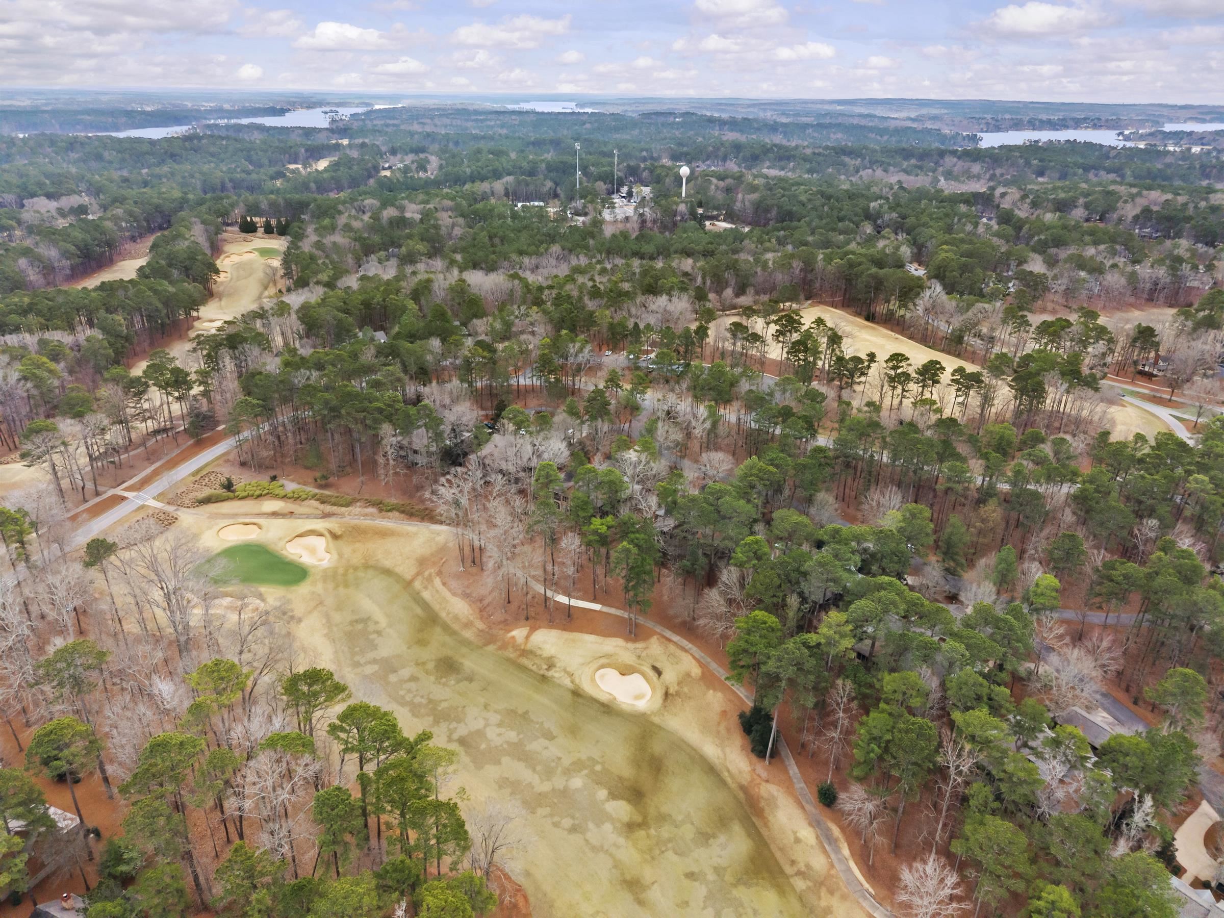 1101 LOCKETS TRAIL