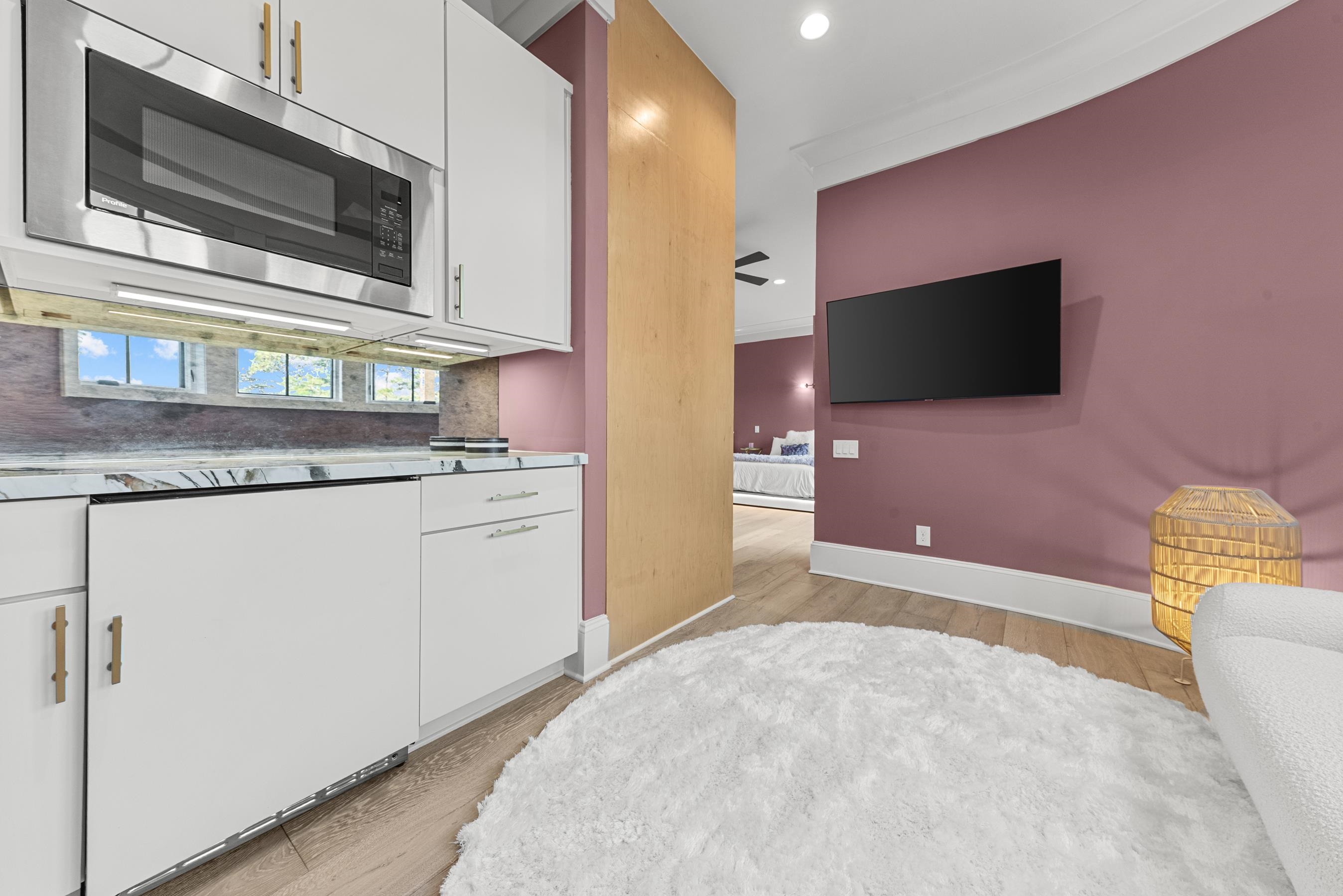 1180 BROADPOINT DRIVE