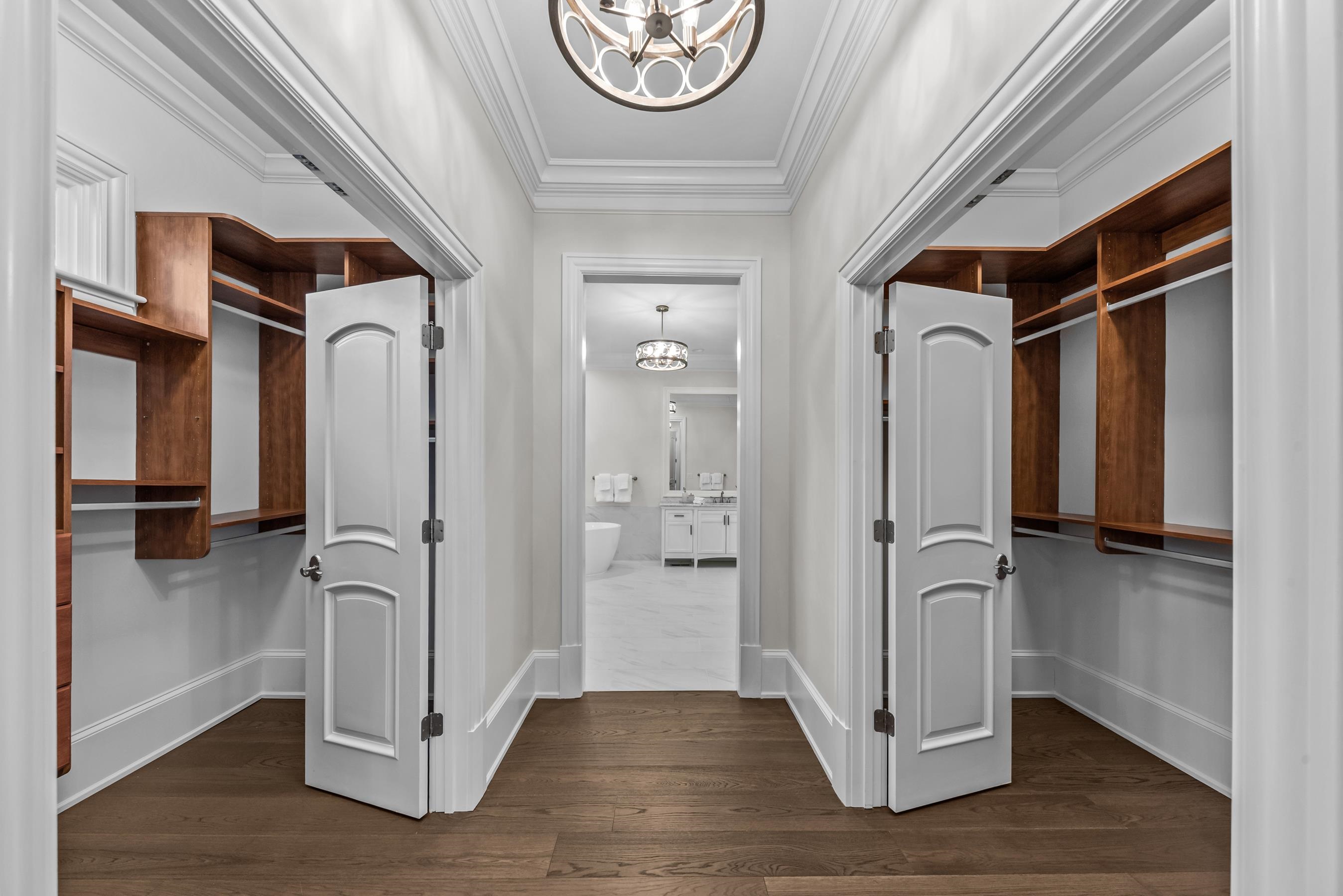 1070 PROSPERITY POINTE