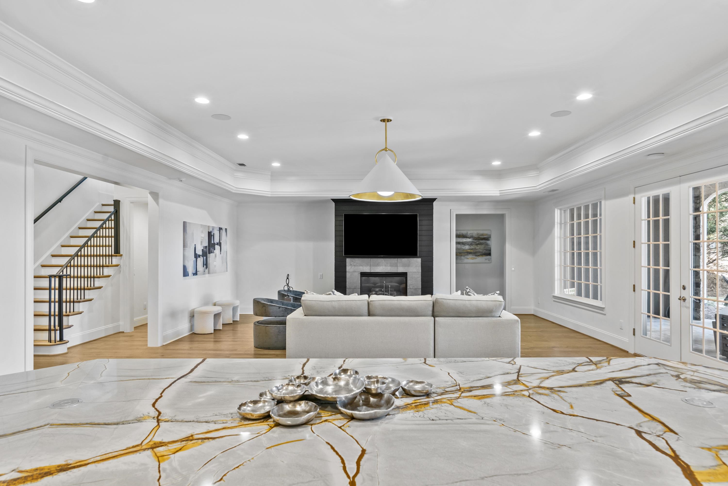 1230 LAKE CLUB DRIVE