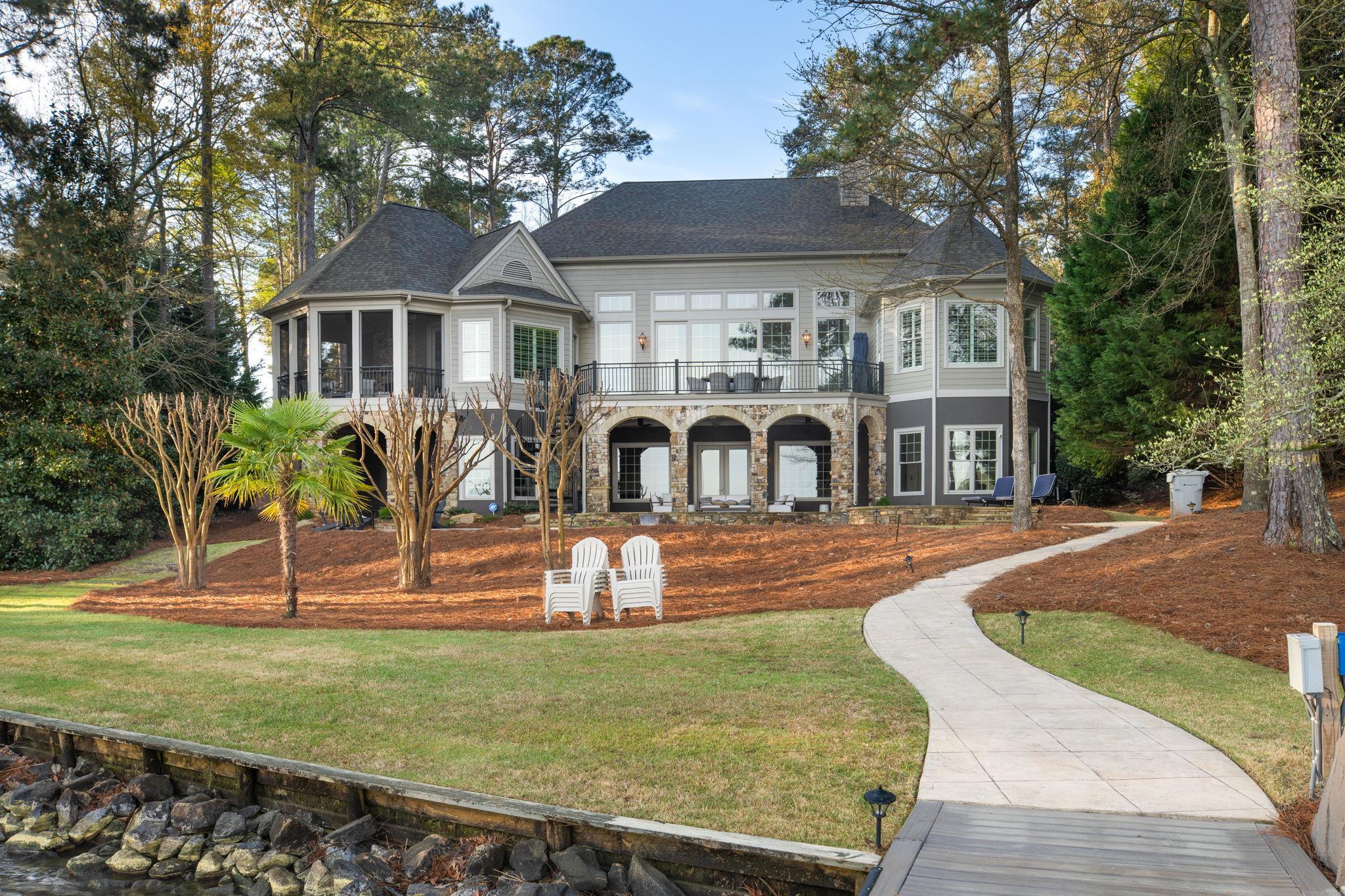 1230 LAKE CLUB DRIVE