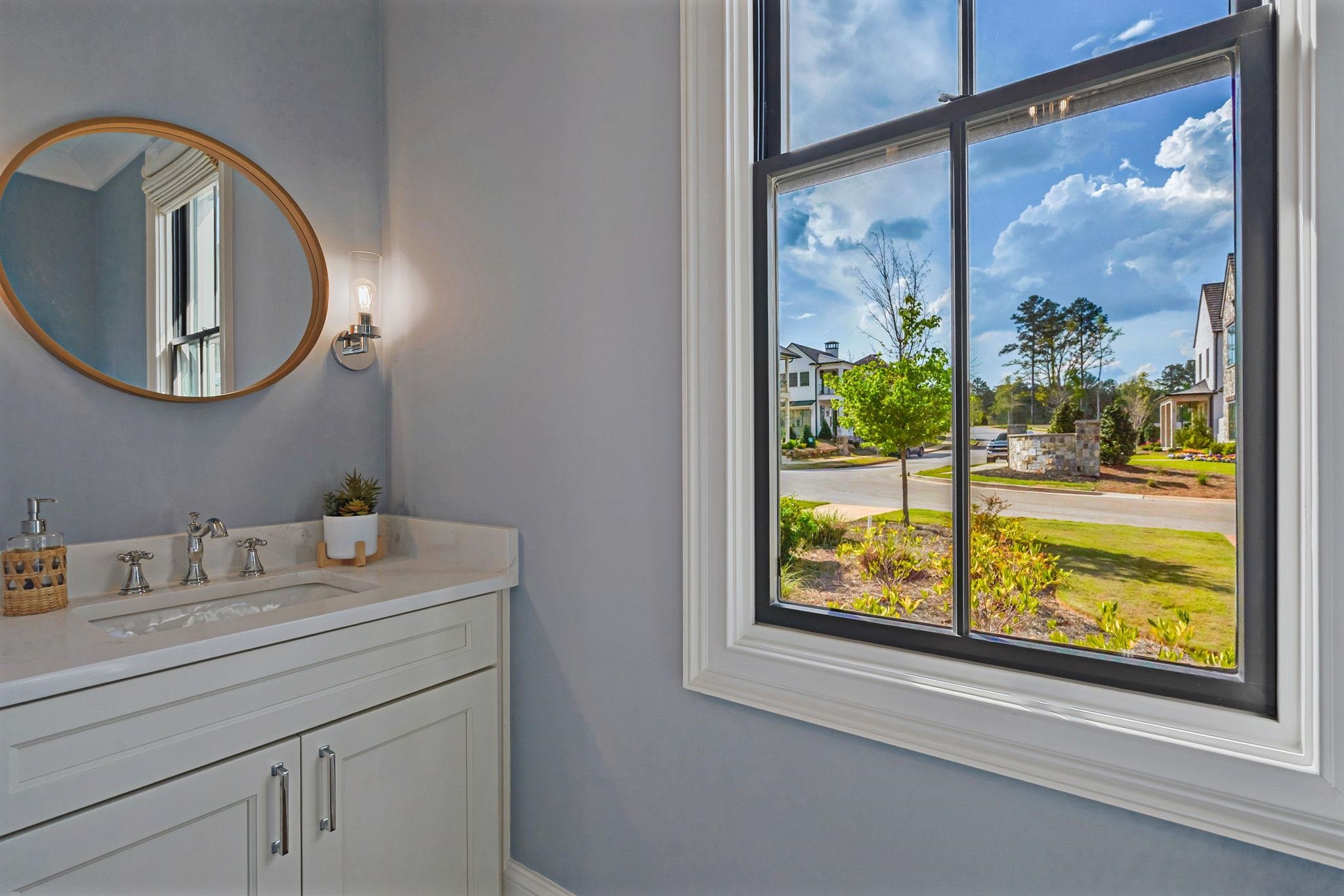 1091 LONGVIEW COMMONS