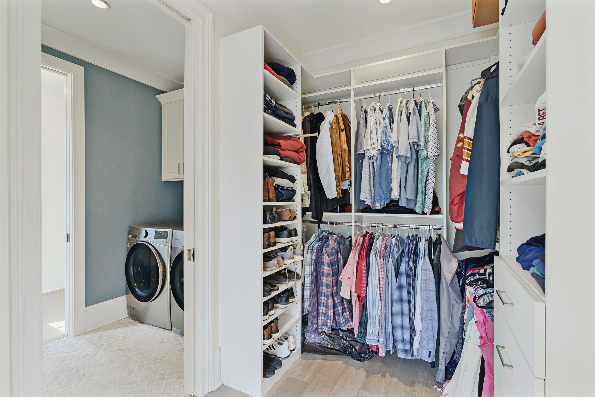 1091 LONGVIEW COMMONS