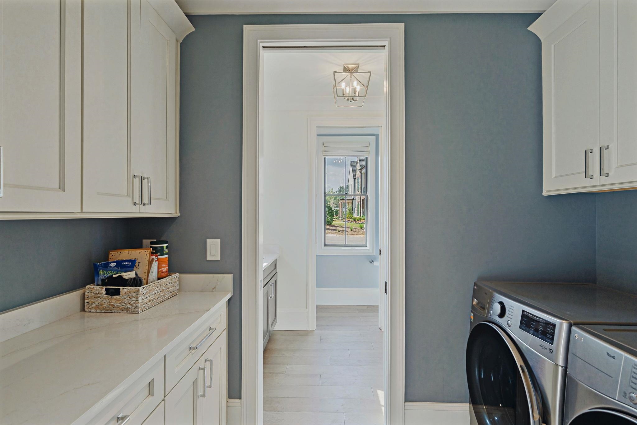 1091 LONGVIEW COMMONS