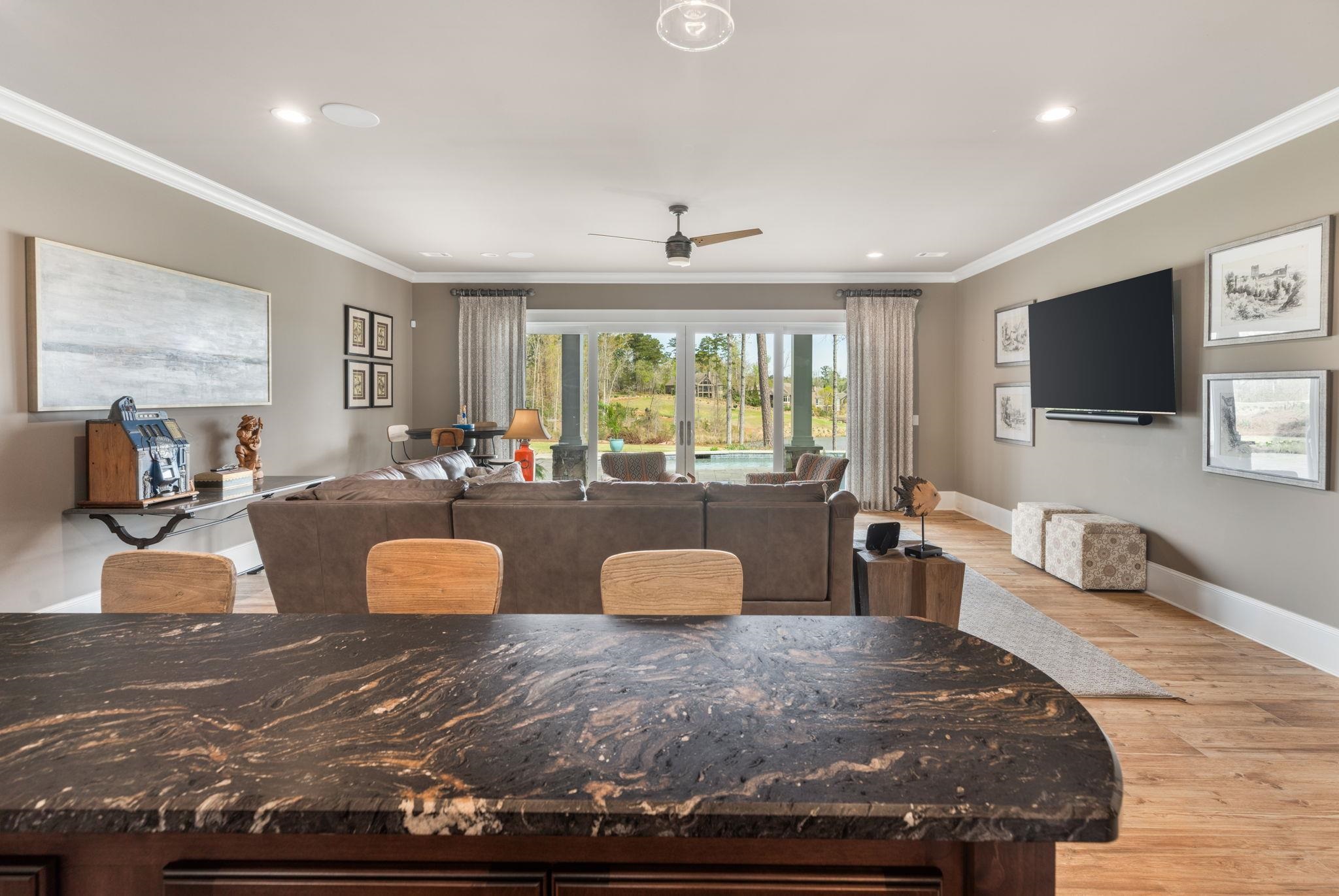 1240 ROSE CREEK
