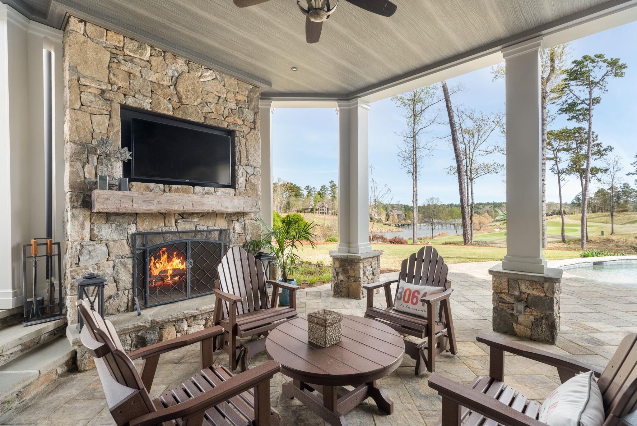 1240 ROSE CREEK