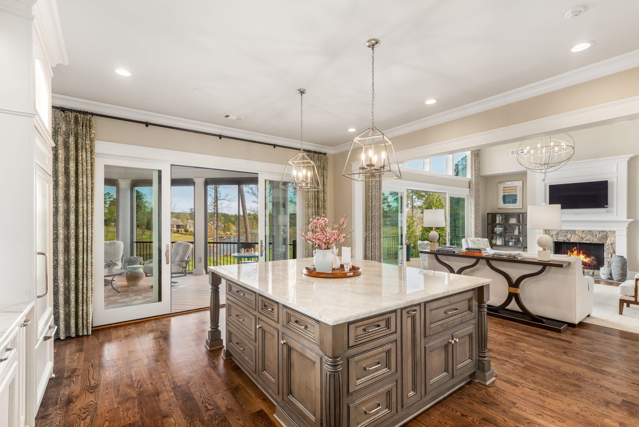 1240 ROSE CREEK