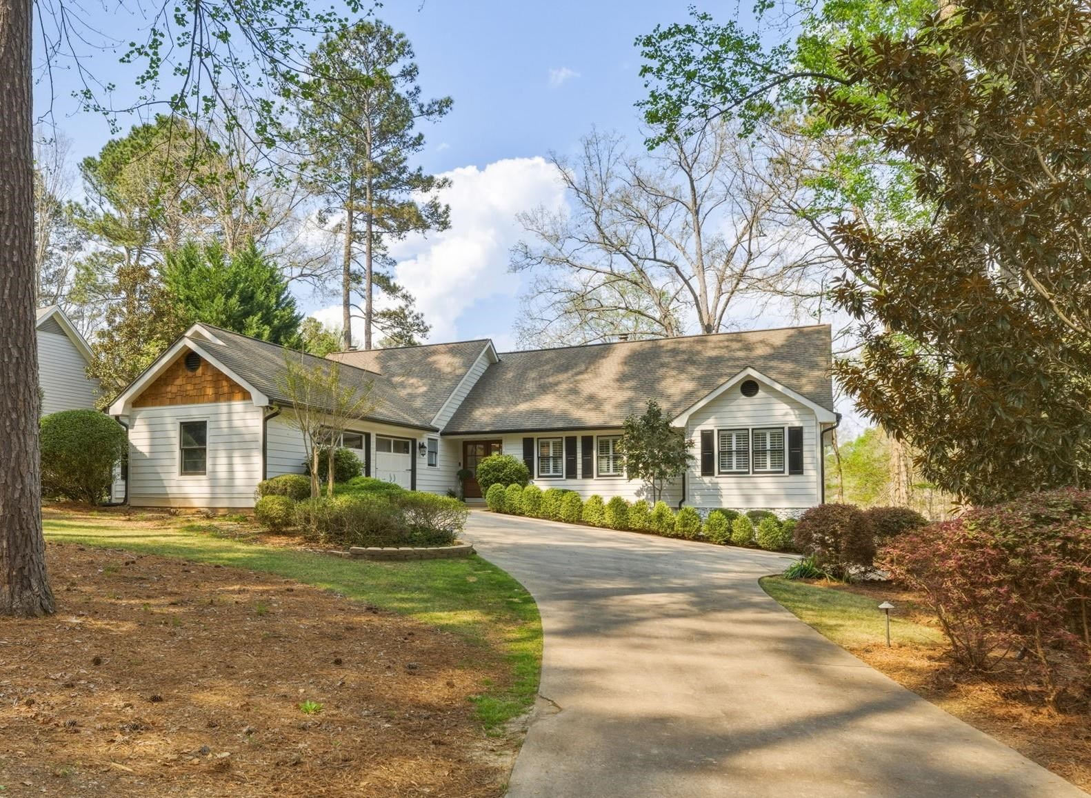 1040 SPYGLASS HILL