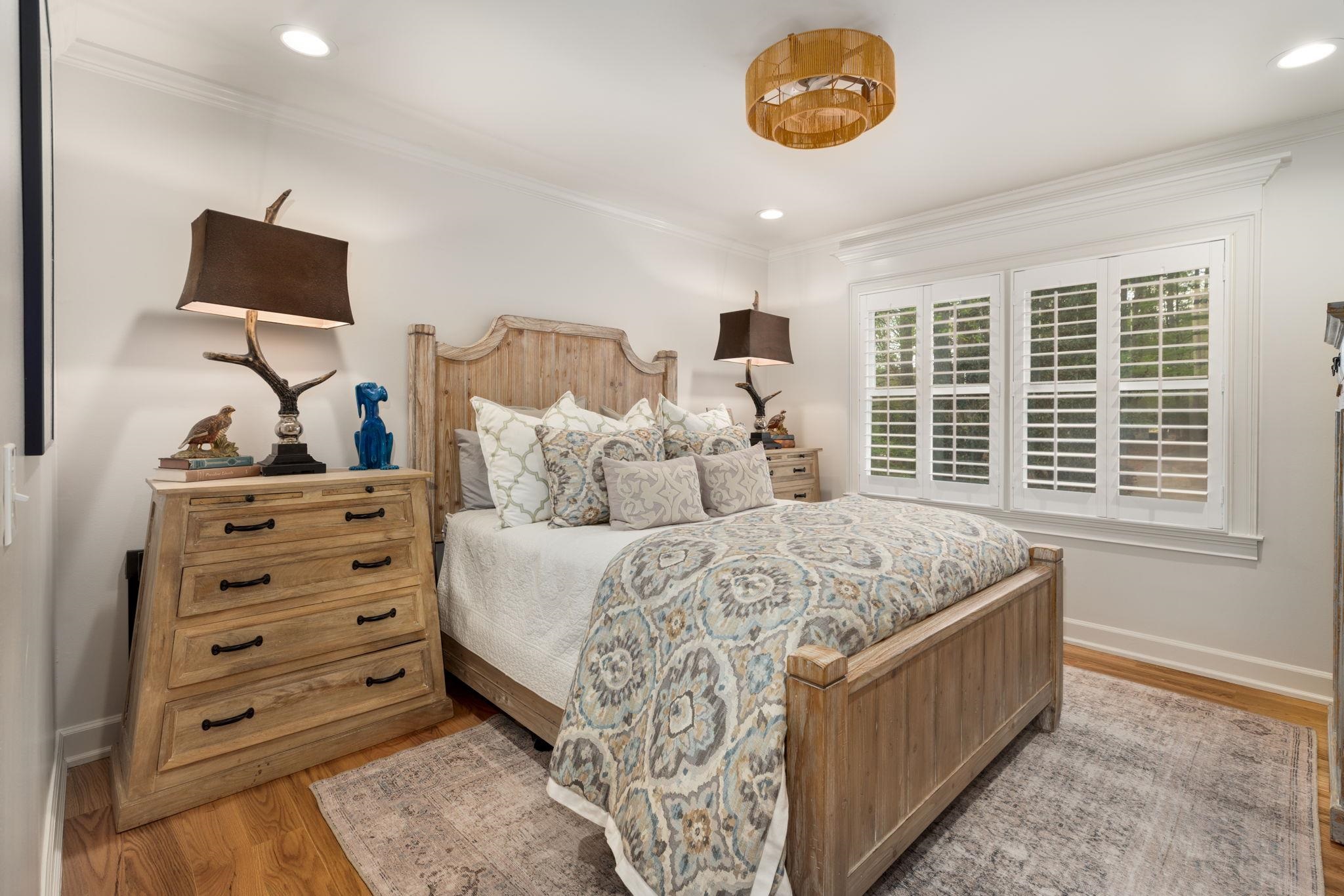 1040 SPYGLASS HILL